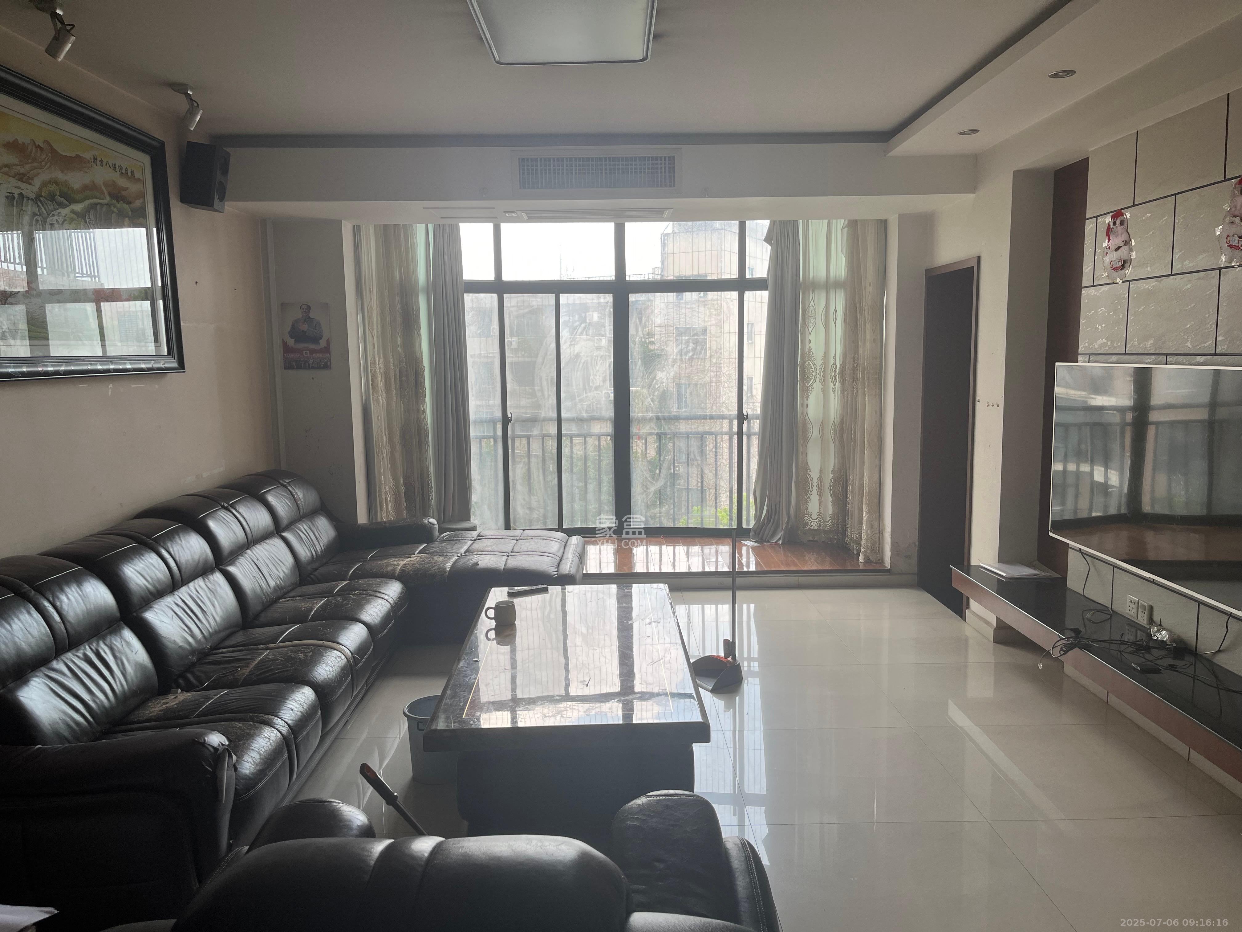 向阳门第 4室2厅2卫 5000.0元/月 向阳门第 4室2厅2卫 5000.0元/月室内图