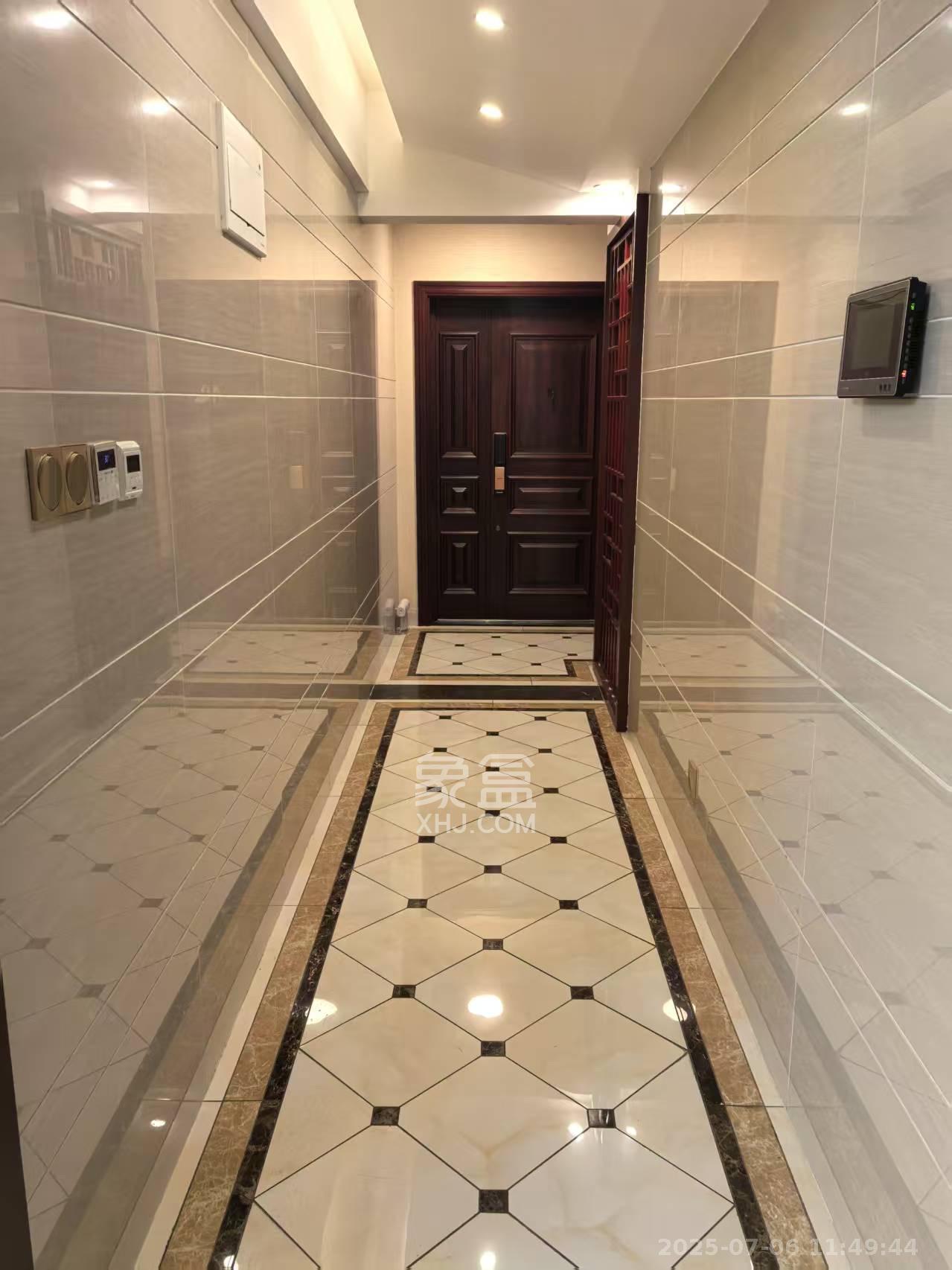 南山雍江汇(滨江国际新城)  4室2厅2卫    7500.0元/月 南山雍江汇(滨江国际新城)  4室2厅2卫    7500.0元/月室内图