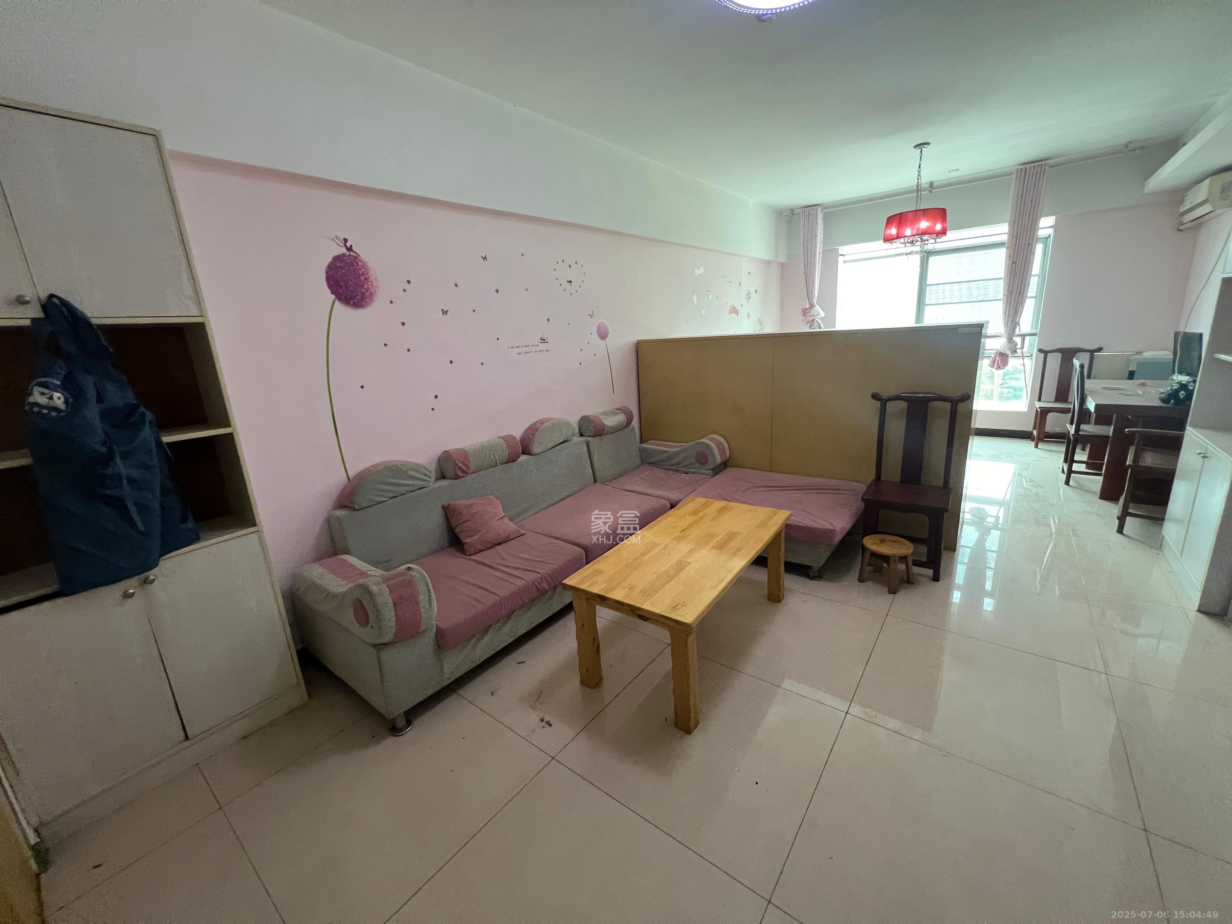 盛大泽西城  1室1厅1卫    1500.0元/月 盛大泽西城  1室1厅1卫    1500.0元/月