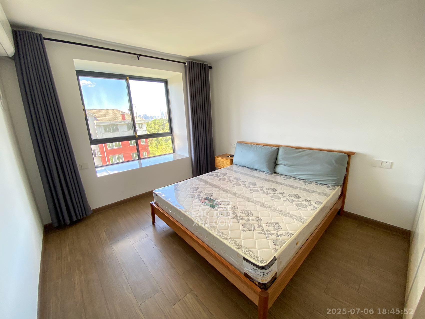 学府华庭 4室2厅2卫 3200.0元/月 学府华庭 4室2厅2卫 3200.0元/月室内图