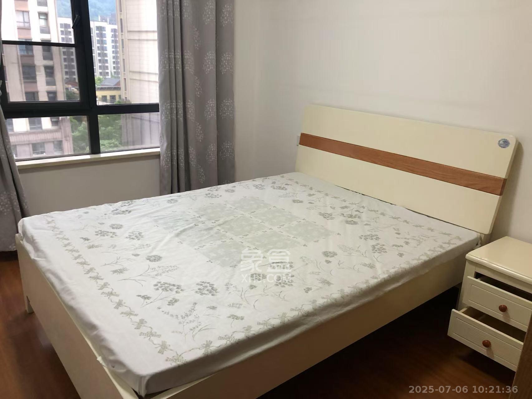 中海梅溪湖壹号  3室2厅1卫   2400.00元/月室内图