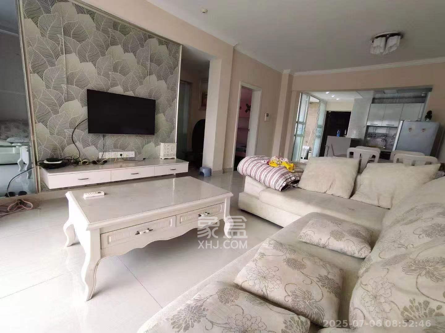 卓越蔚蓝海岸三期  2室2厅1卫    1800.0元/月 卓越蔚蓝海岸三期  2室2厅1卫    1800.0元/月室内图