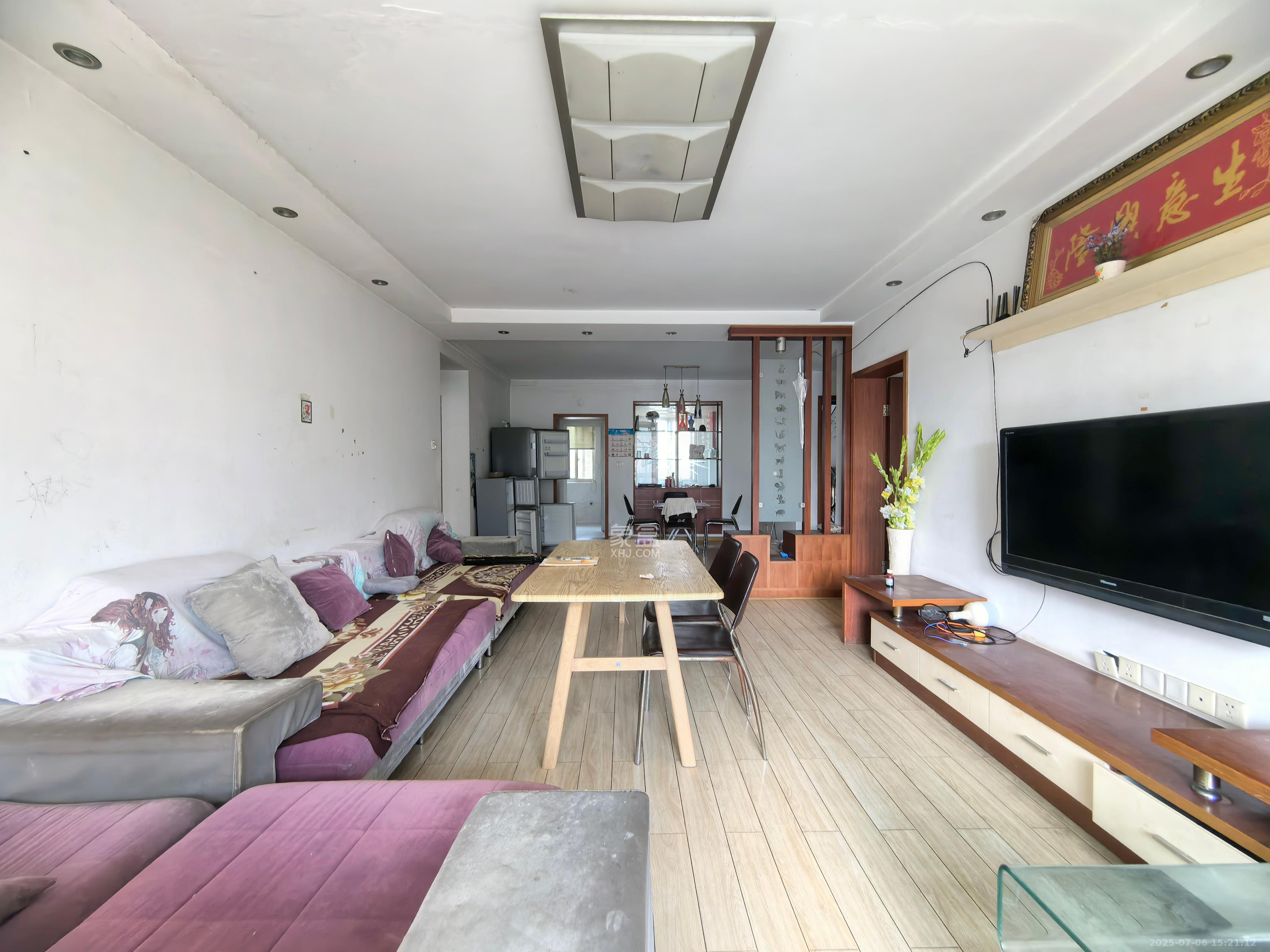 丽江翠园 3室2厅2卫 1600.0元/月 丽江翠园 3室2厅2卫 1600.0元/月室内图