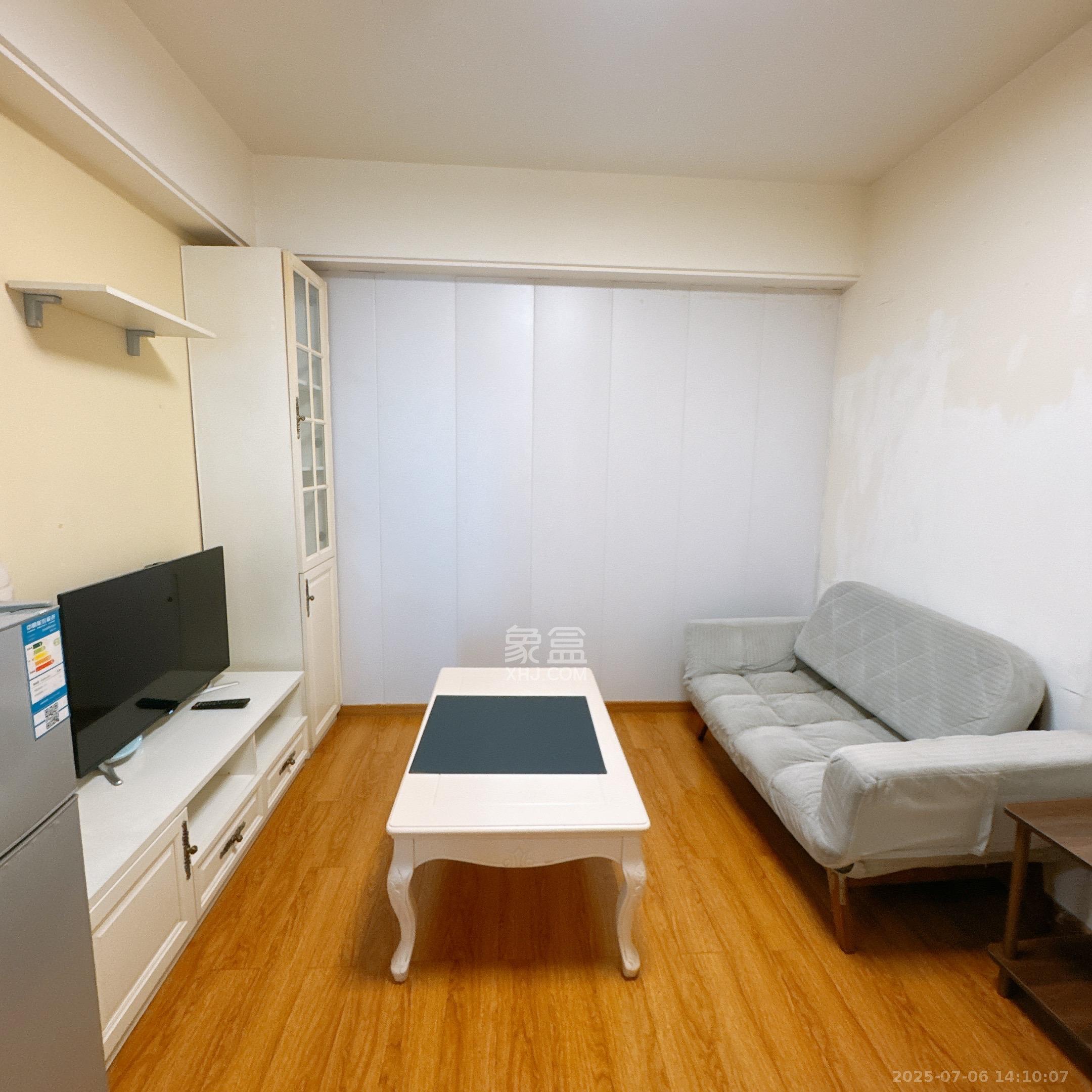 北辰三角洲E3区  1室1厅1卫   2300.00元/月室内图