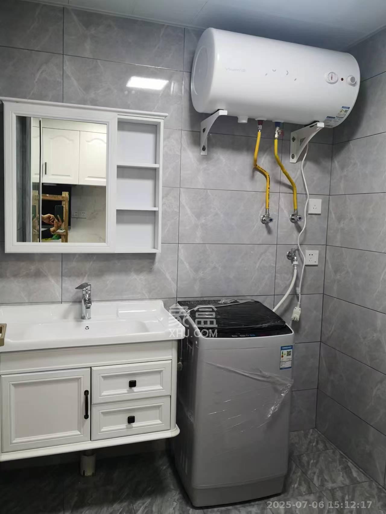 MOMA当代广场  1室1厅1卫    1200.0元/月 MOMA当代广场  1室1厅1卫    1200.0元/月室内图