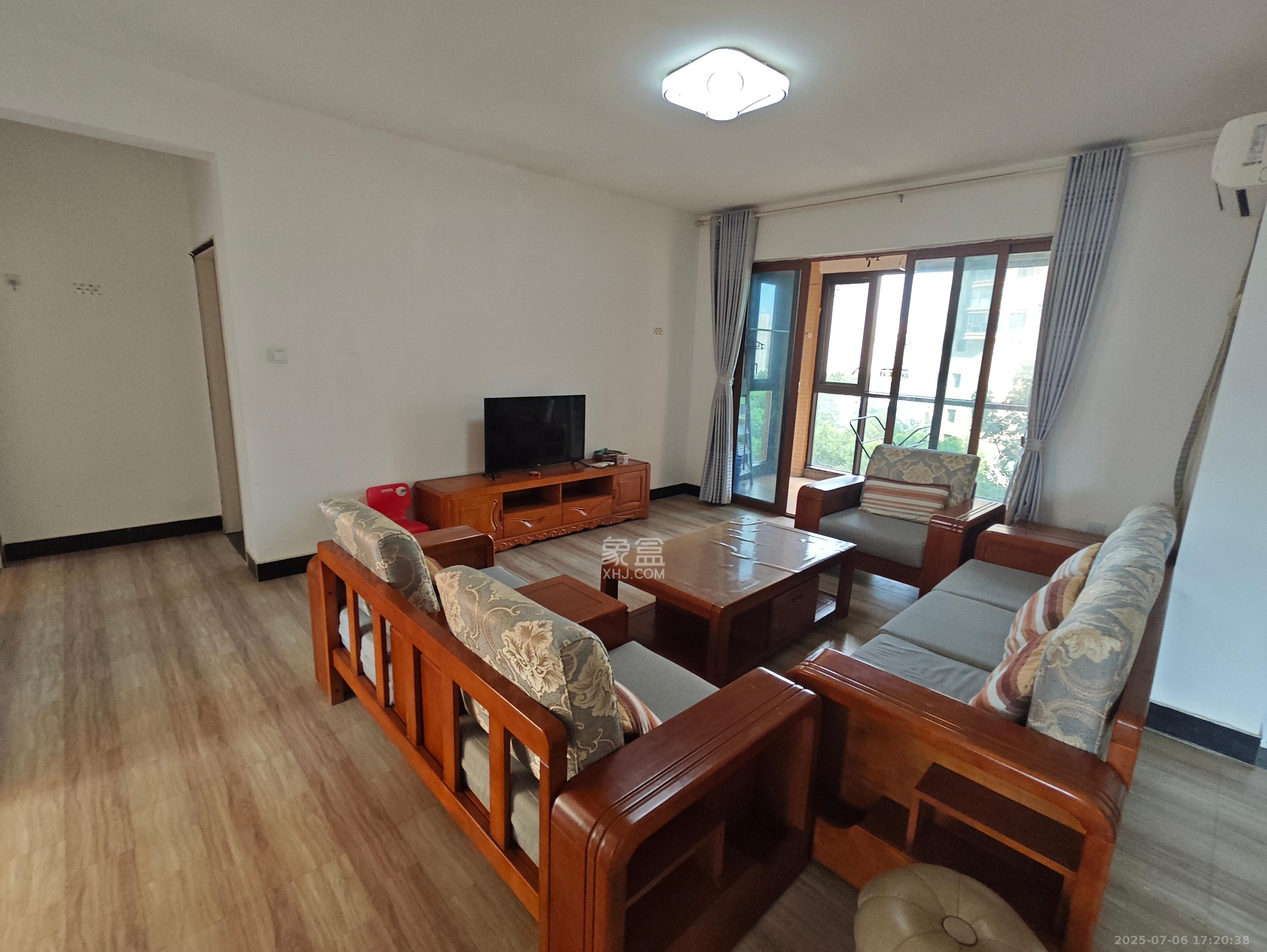 万里时代 4室2厅2卫 3200.0元/月 万里时代 4室2厅2卫 3200.0元/月室内图