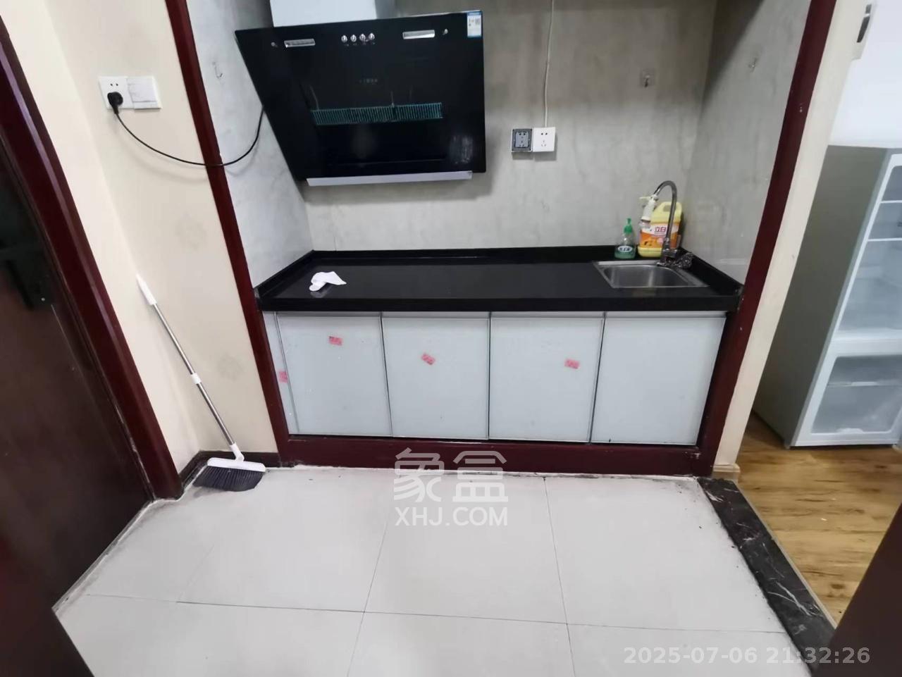 湘聚大厦  1室1厅1卫   1200.00元/月室内图