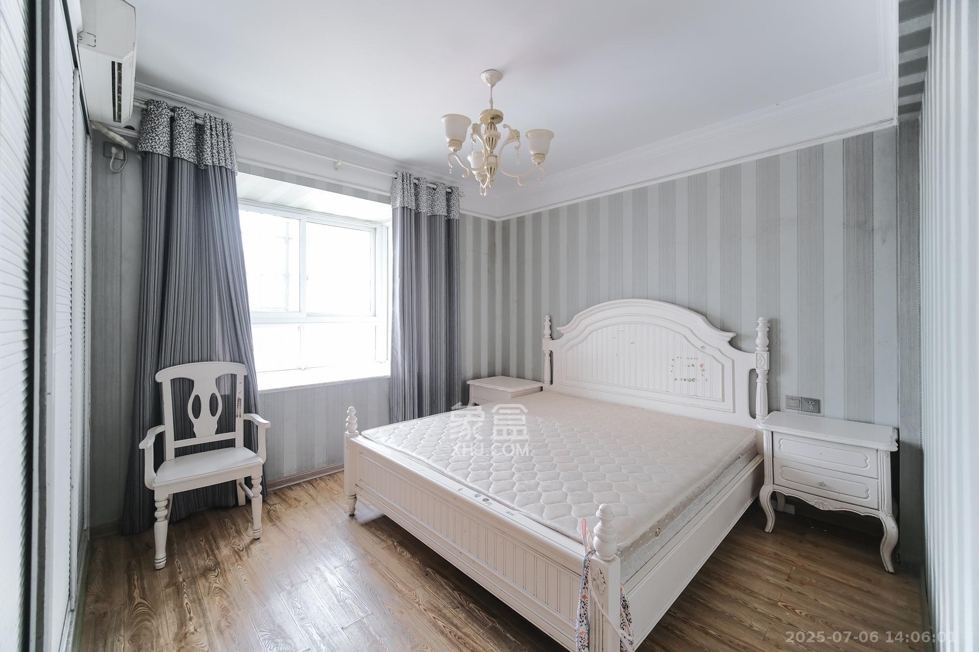 红树湾  2室2厅1卫    48.8万 红树湾  2室2厅1卫    48.8万卧室