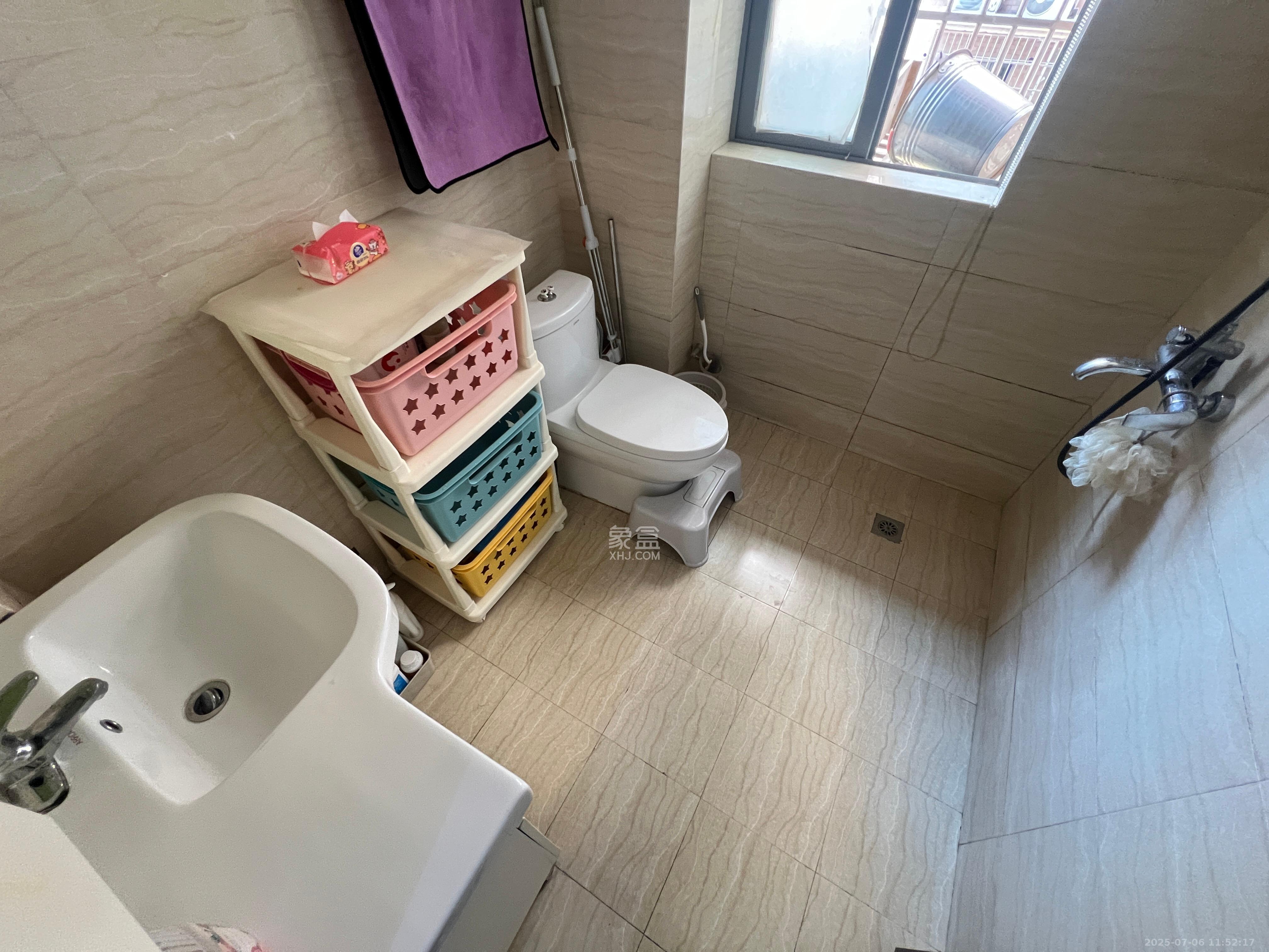 上海城小区  2室2厅1卫   2200.00元/月室内图