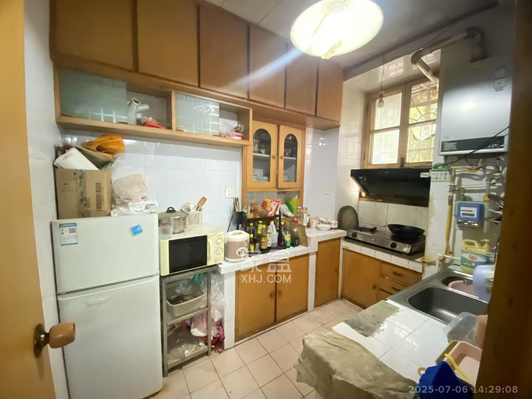 省林勘院 3室2厅1卫 2200.0元/月 省林勘院 3室2厅1卫 2200.0元/月室内图