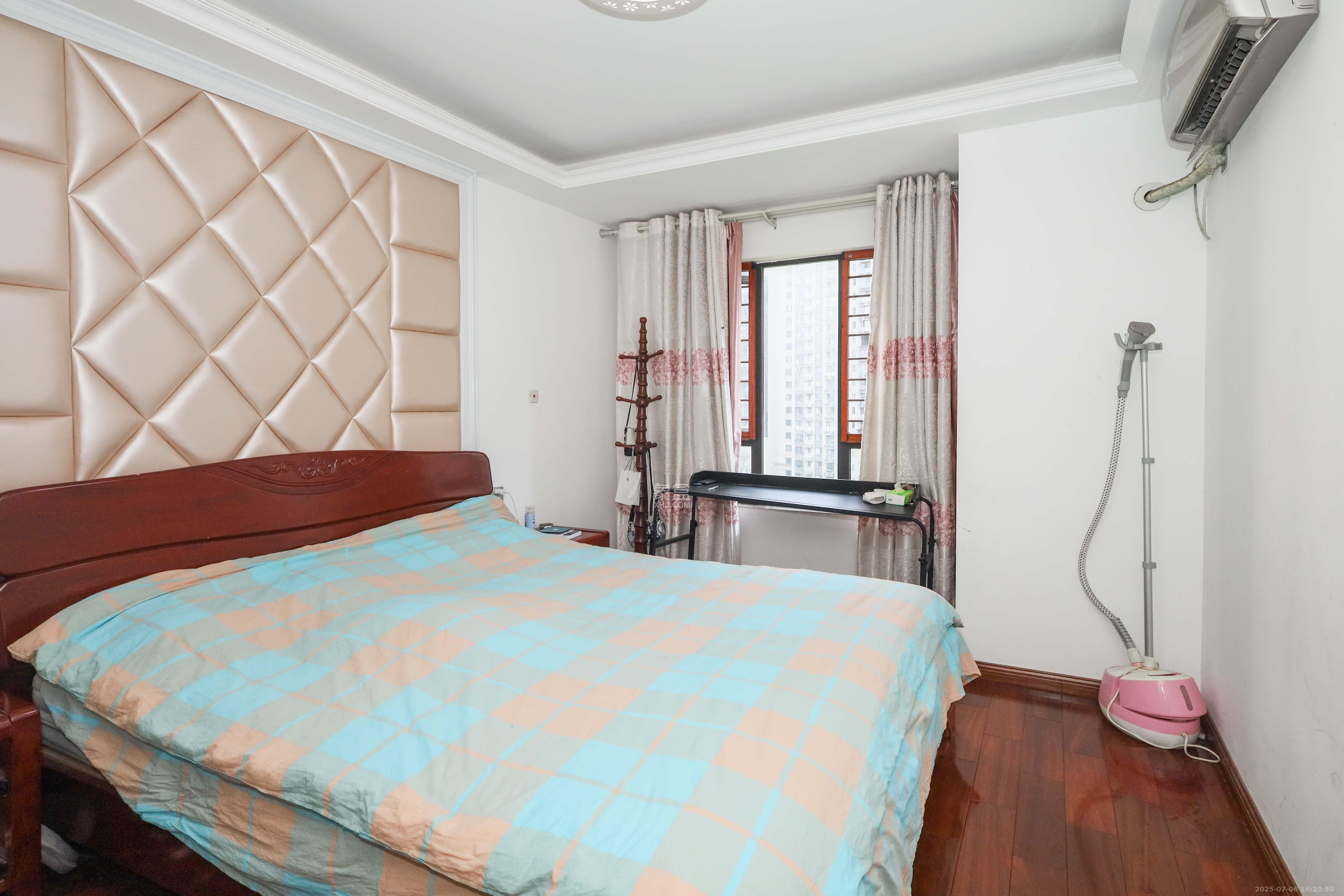 惠天然梅岭国际 3室2厅1卫 118.0万 惠天然梅岭国际 3室2厅1卫 118.0万卧室