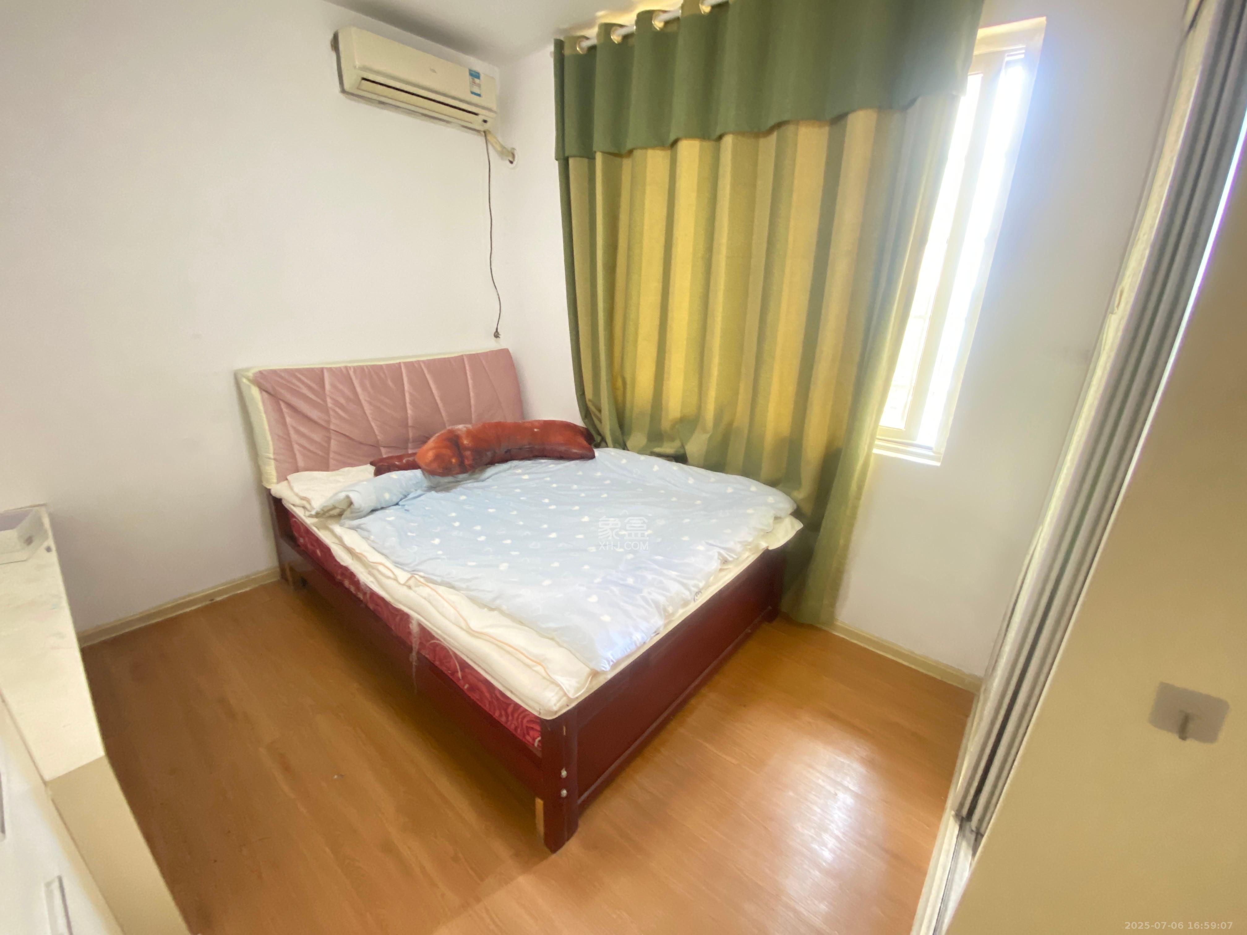 巧克力空间（建鸿达现代大厦）  2室2厅1卫   2000.00元/月室内图