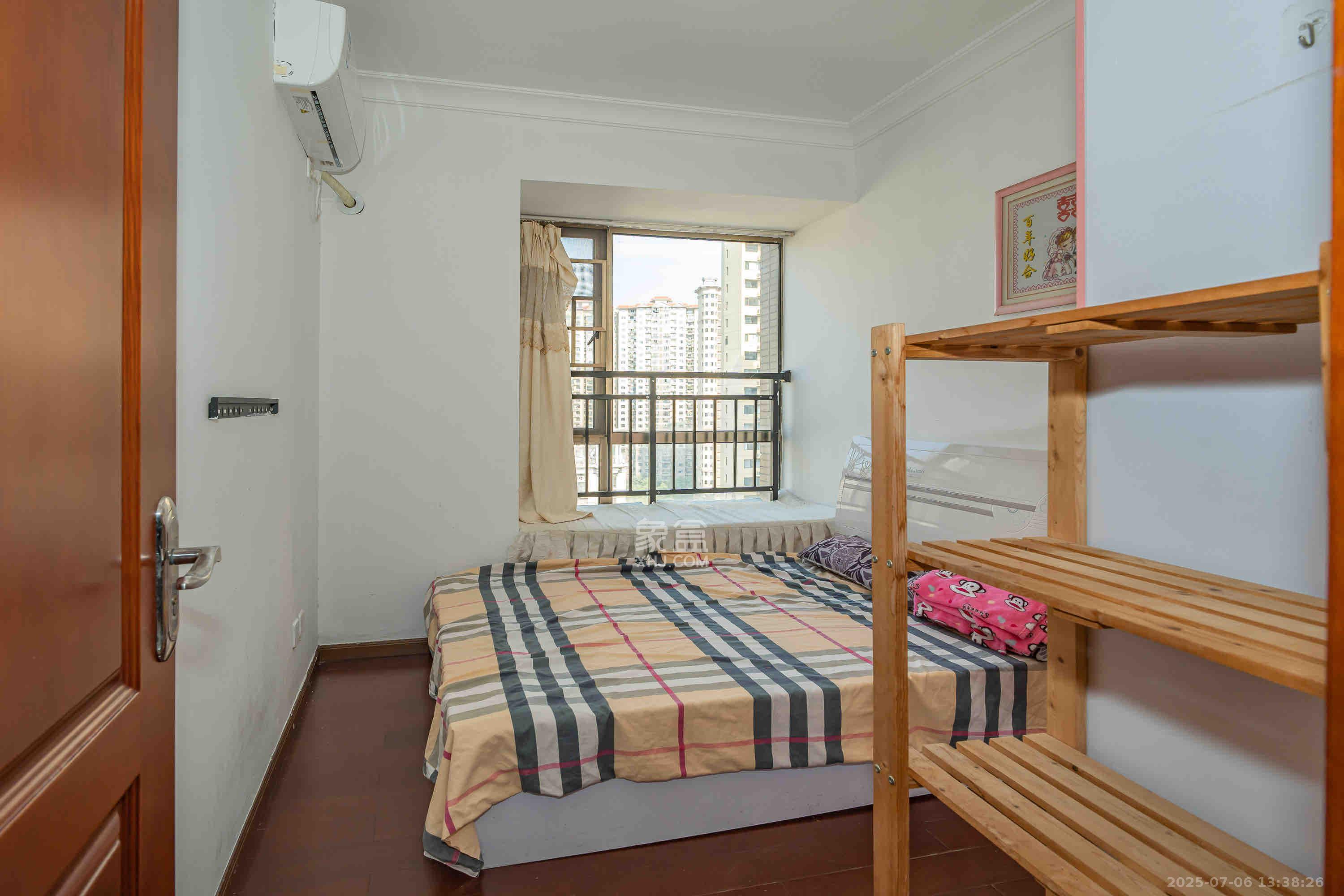 江山帝景雅典 3室2厅1卫 2100.0元/月 江山帝景雅典 3室2厅1卫 2100.0元/月室内图