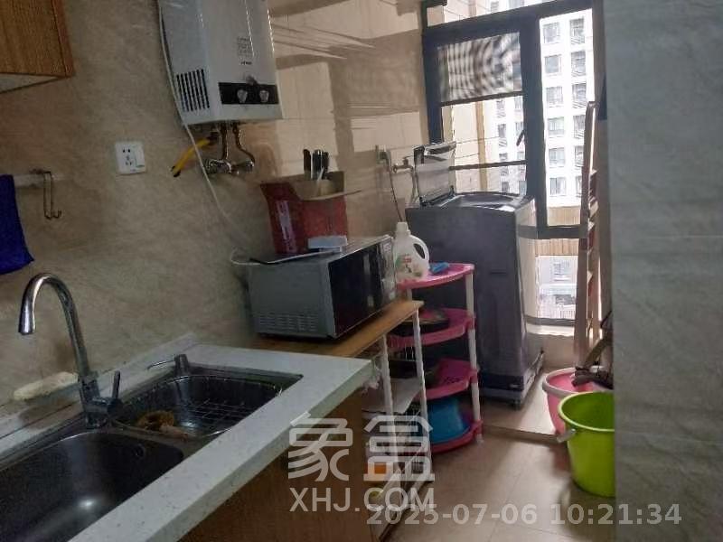 中海梅溪湖壹号  3室2厅1卫   2400.00元/月室内图