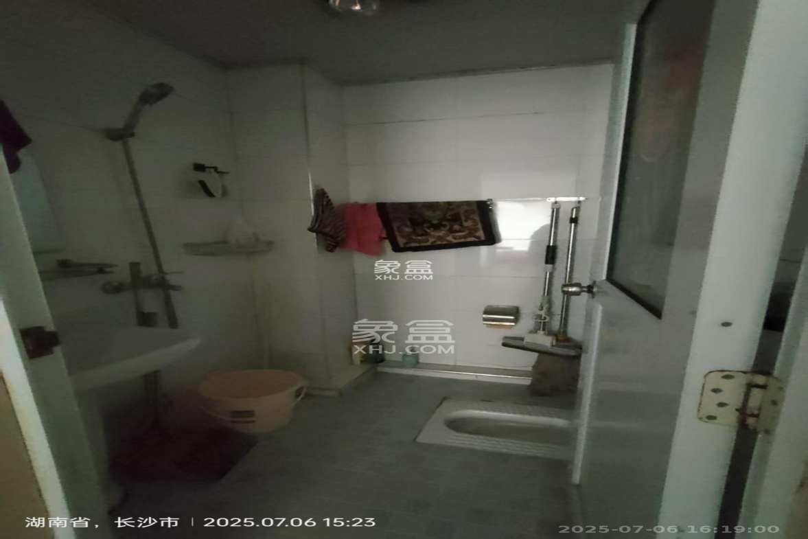 天城湖光山色  2室1厅1卫    1500.0元/月 天城湖光山色  2室1厅1卫    1500.0元/月室内图