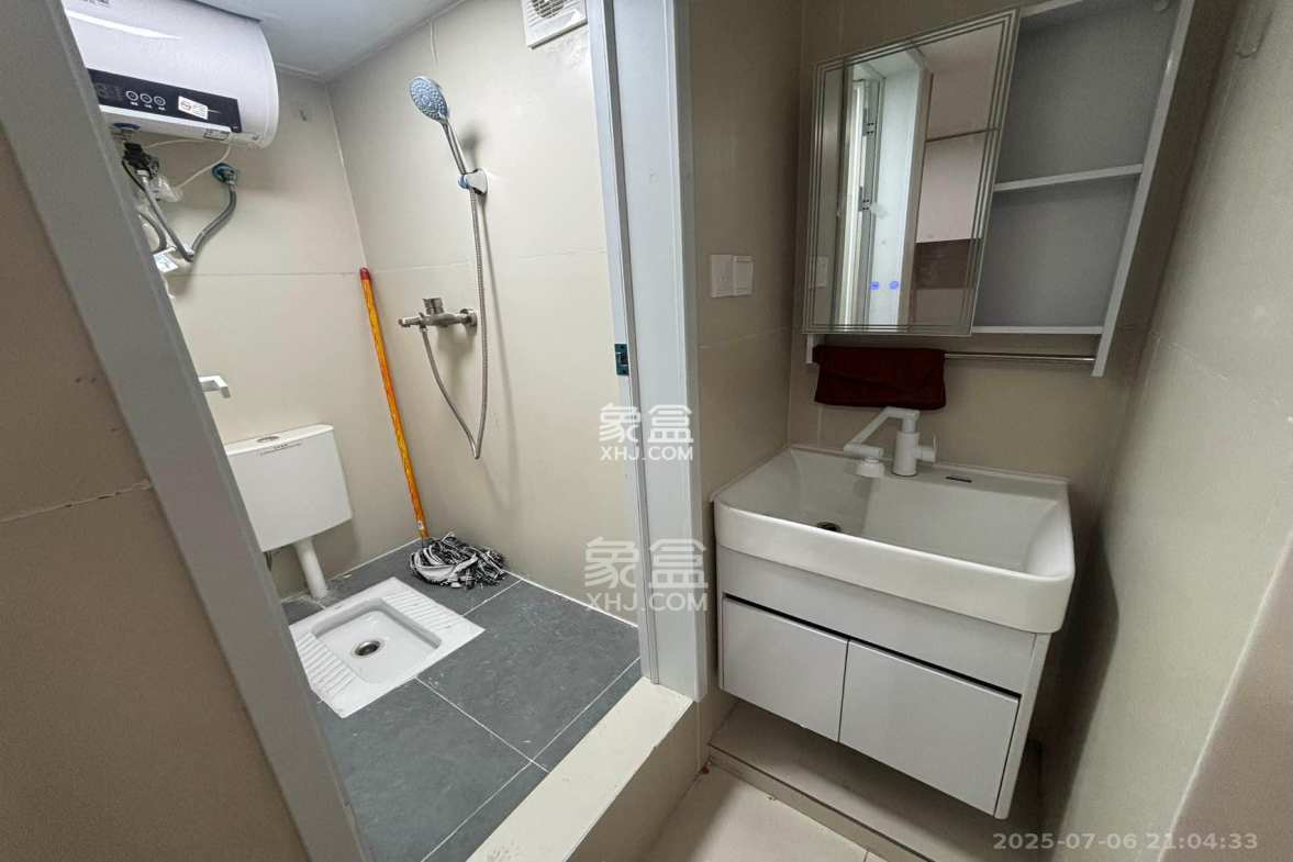 福晟翡翠湾 2室1厅1卫 2000.0元/月 福晟翡翠湾 2室1厅1卫 2000.0元/月室内图