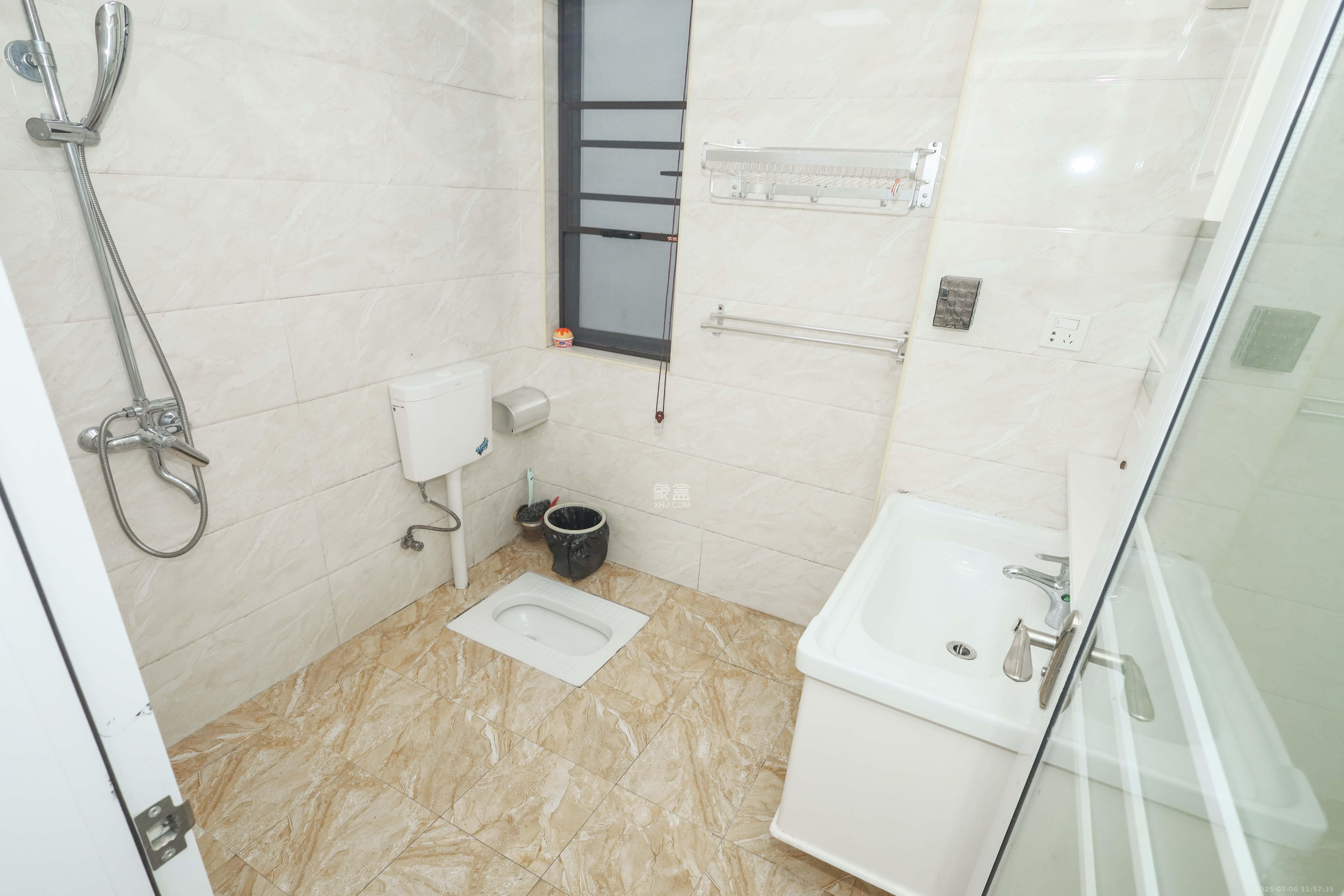 惠天然梅岭国际 3室2厅1卫 105.0万 惠天然梅岭国际 3室2厅1卫 105.0万卫生间