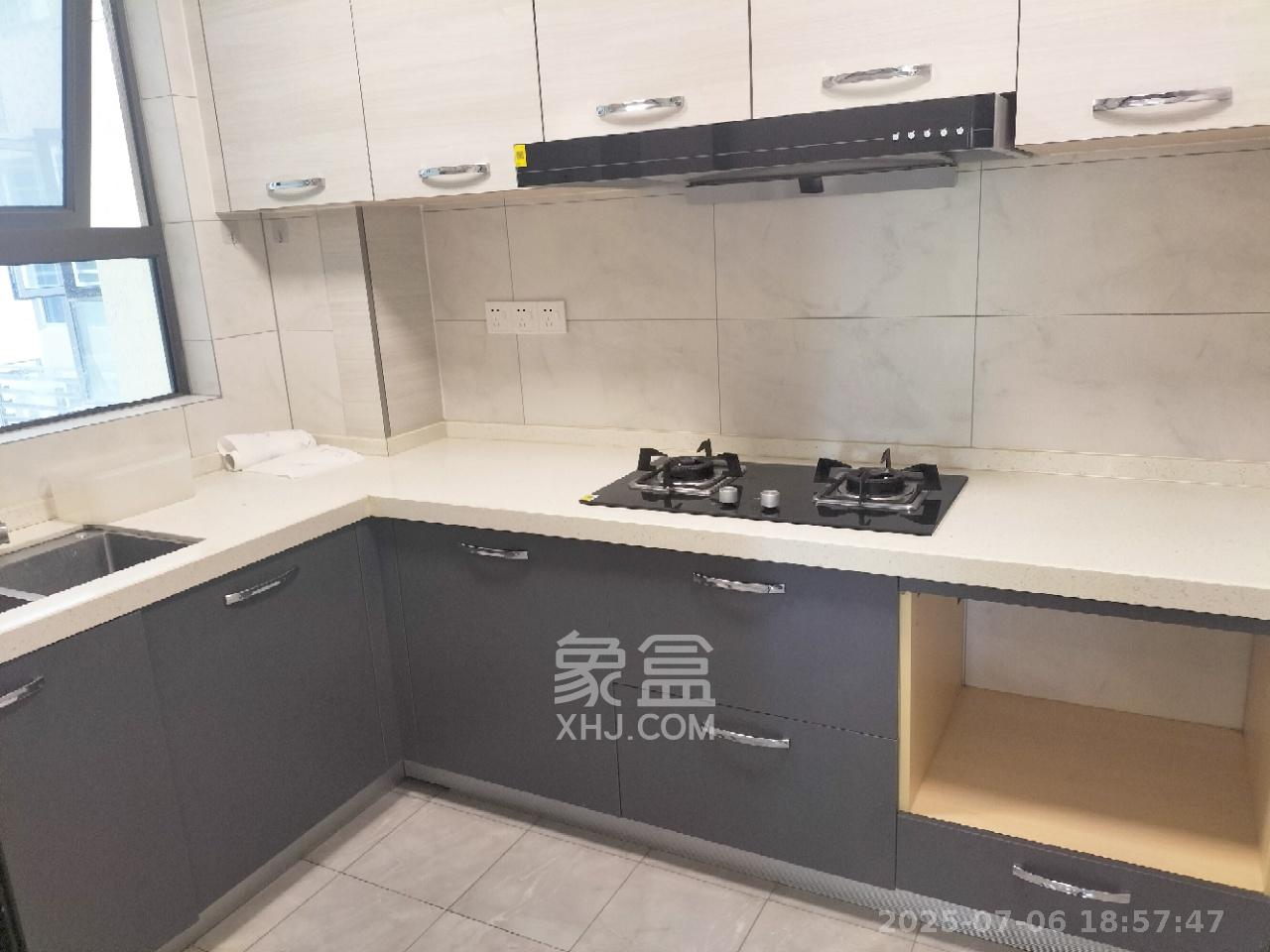 佳兆业云顶梅溪湖（佳兆业梅溪荟）  3室2厅1卫   3200.00元/月室内图