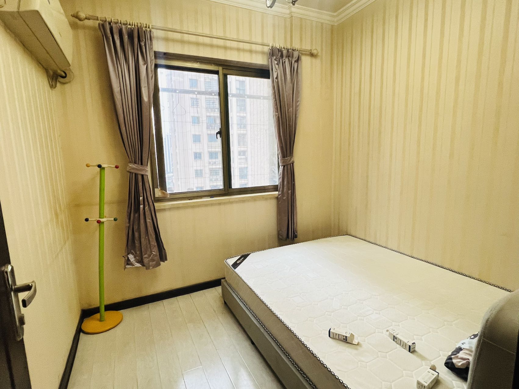 碧桂园 3室2厅1卫 1600.0元/月 碧桂园 3室2厅1卫 1600.0元/月室内图