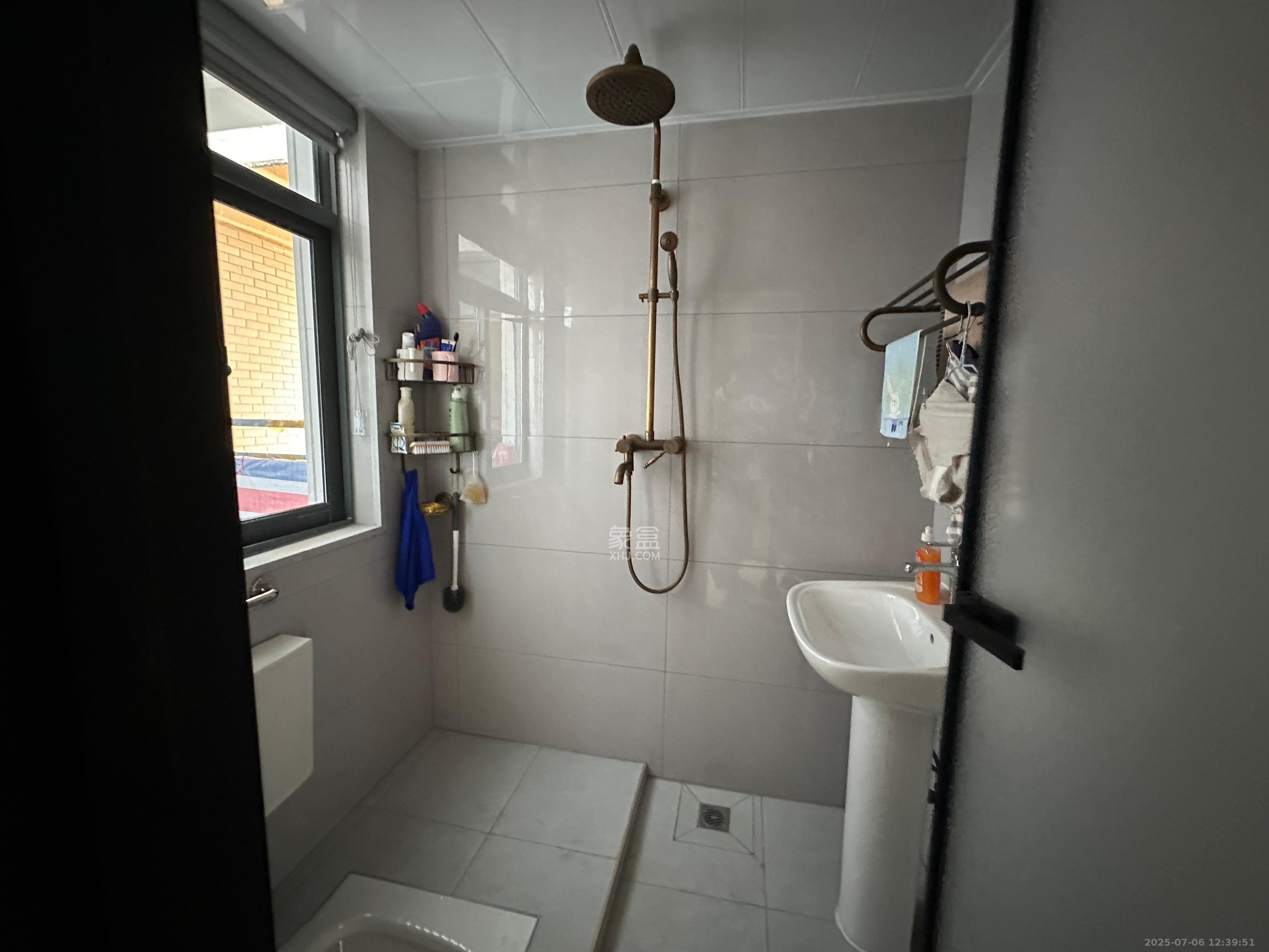 和美星城  2室2厅1卫    2000.0元/月室内图