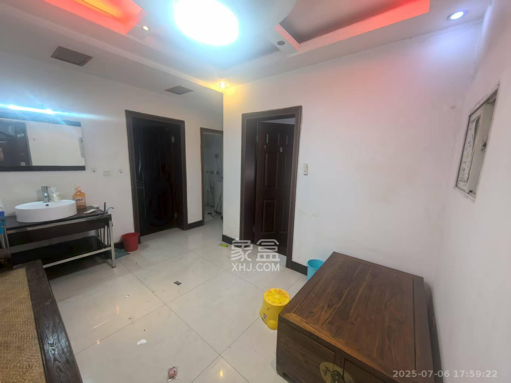 新桥小区 2室1厅1卫 1000.0元/月 新桥小区 2室1厅1卫 1000.0元/月室内图