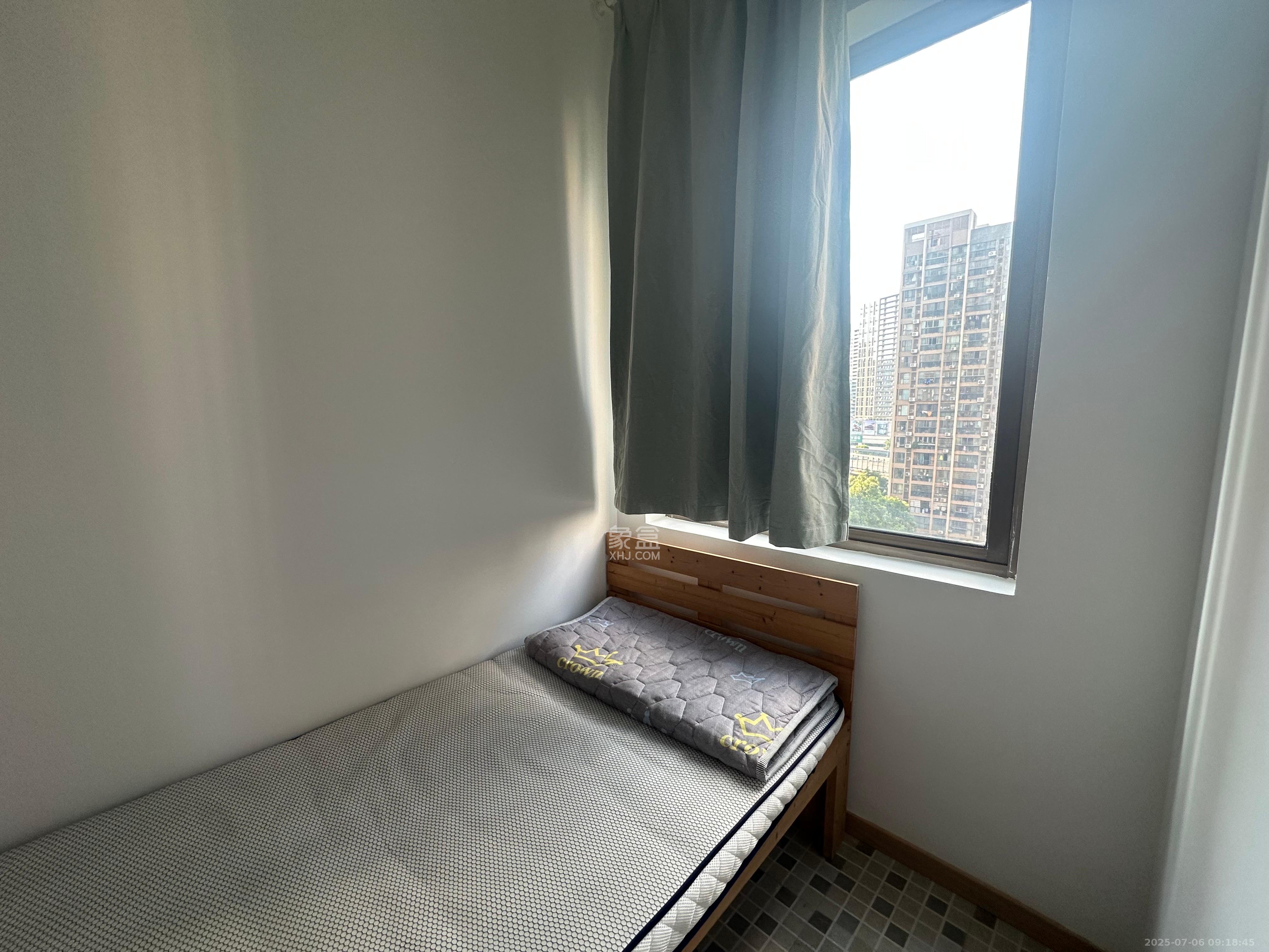 岳泰理想城 4室2厅2卫 3000.0元/月 岳泰理想城 4室2厅2卫 3000.0元/月室内图