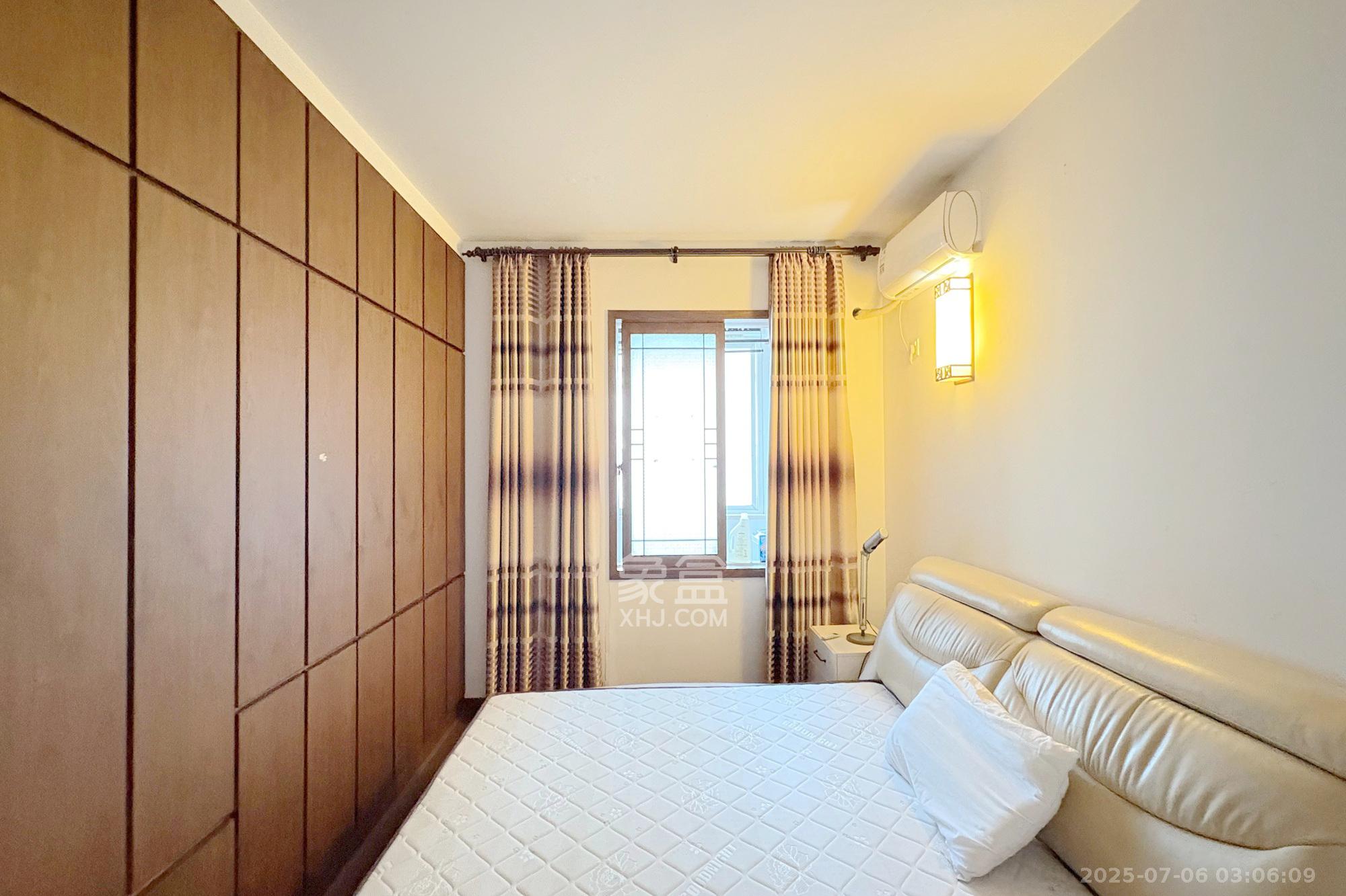 滨湖嘉园（湖滨小区）  4室2厅1卫    108.0万卧室