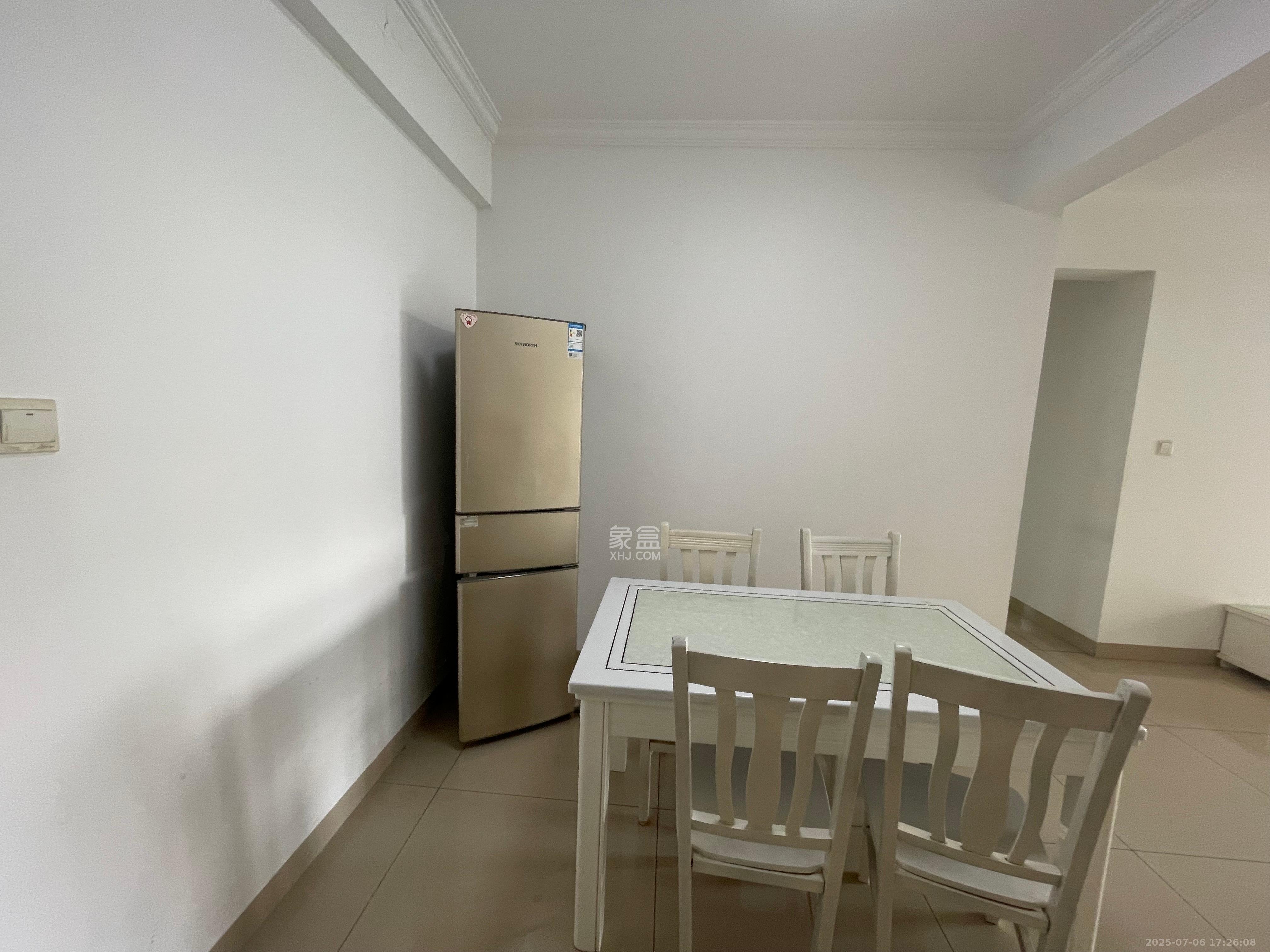 极目楚天  3室2厅2卫    2800.0元/月室内图