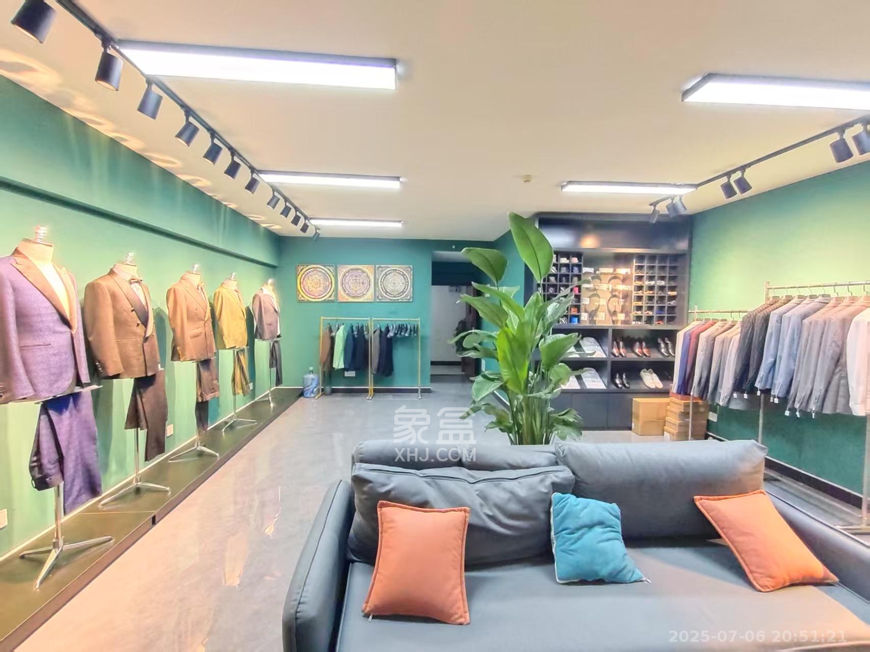 东方芙蓉 2室1厅1卫 2000.0元/月 东方芙蓉 2室1厅1卫 2000.0元/月室内图