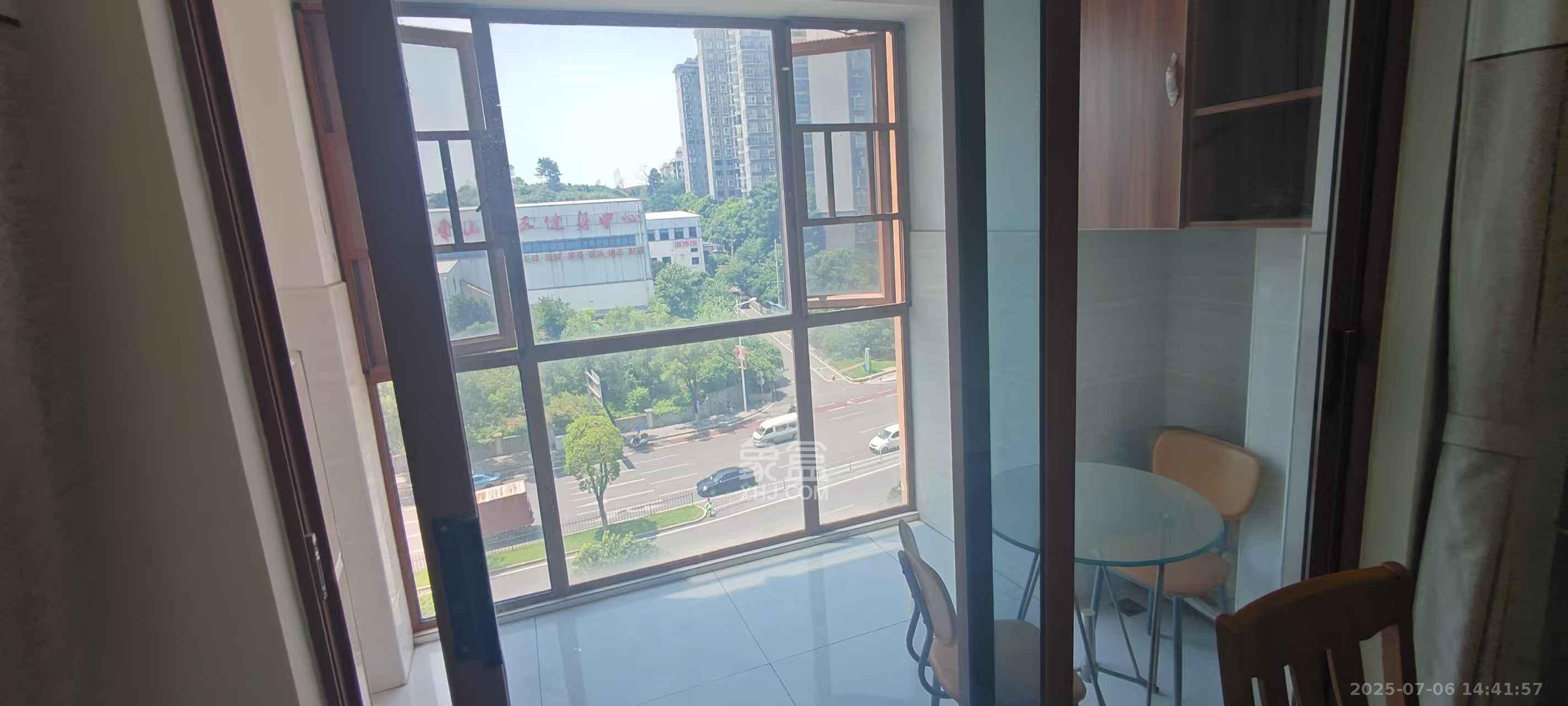 万里时代  2室1厅1卫   2500.00元/月室内图