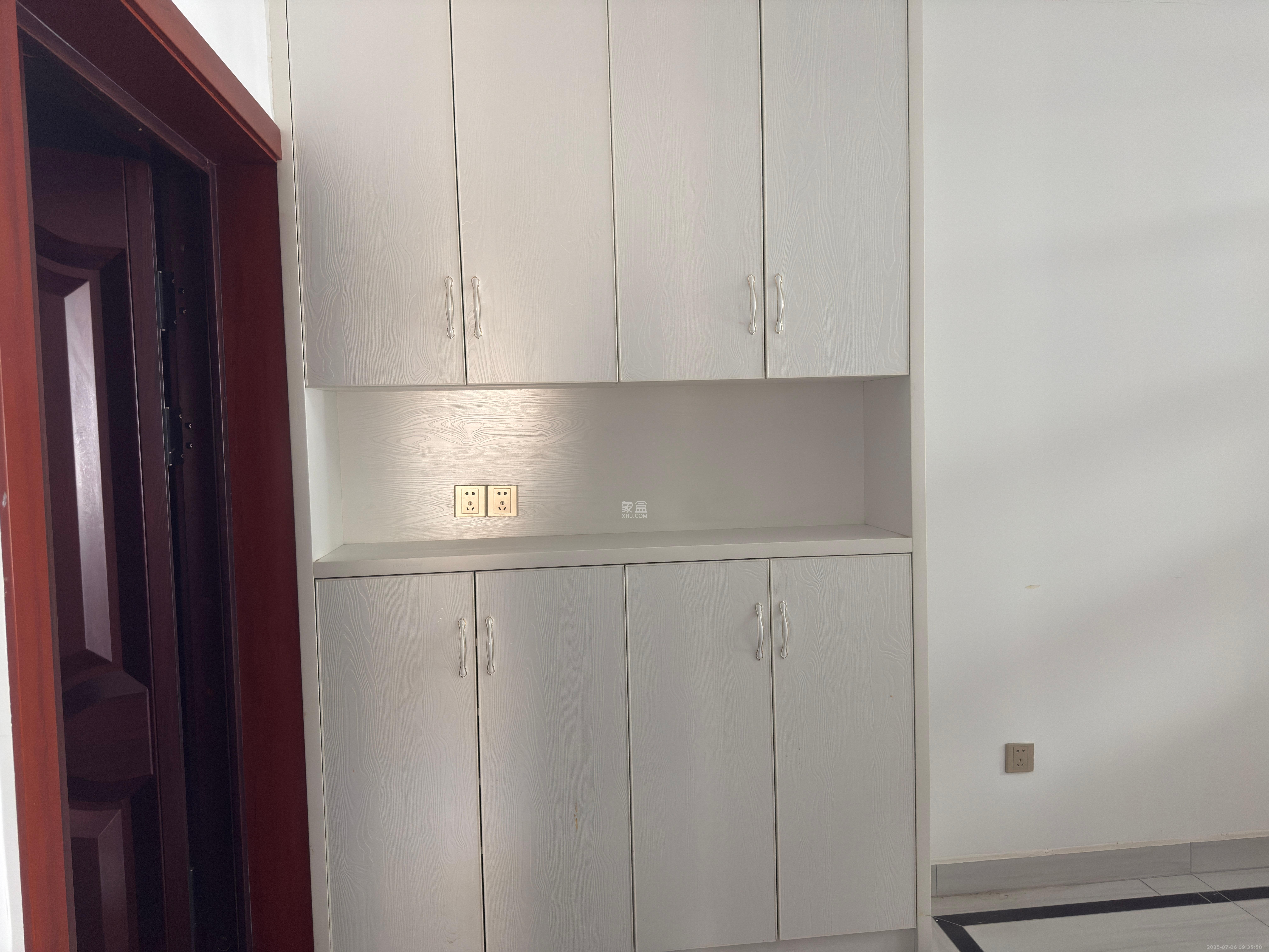 水映青山  2室2厅1卫   2200.00元/月室内图