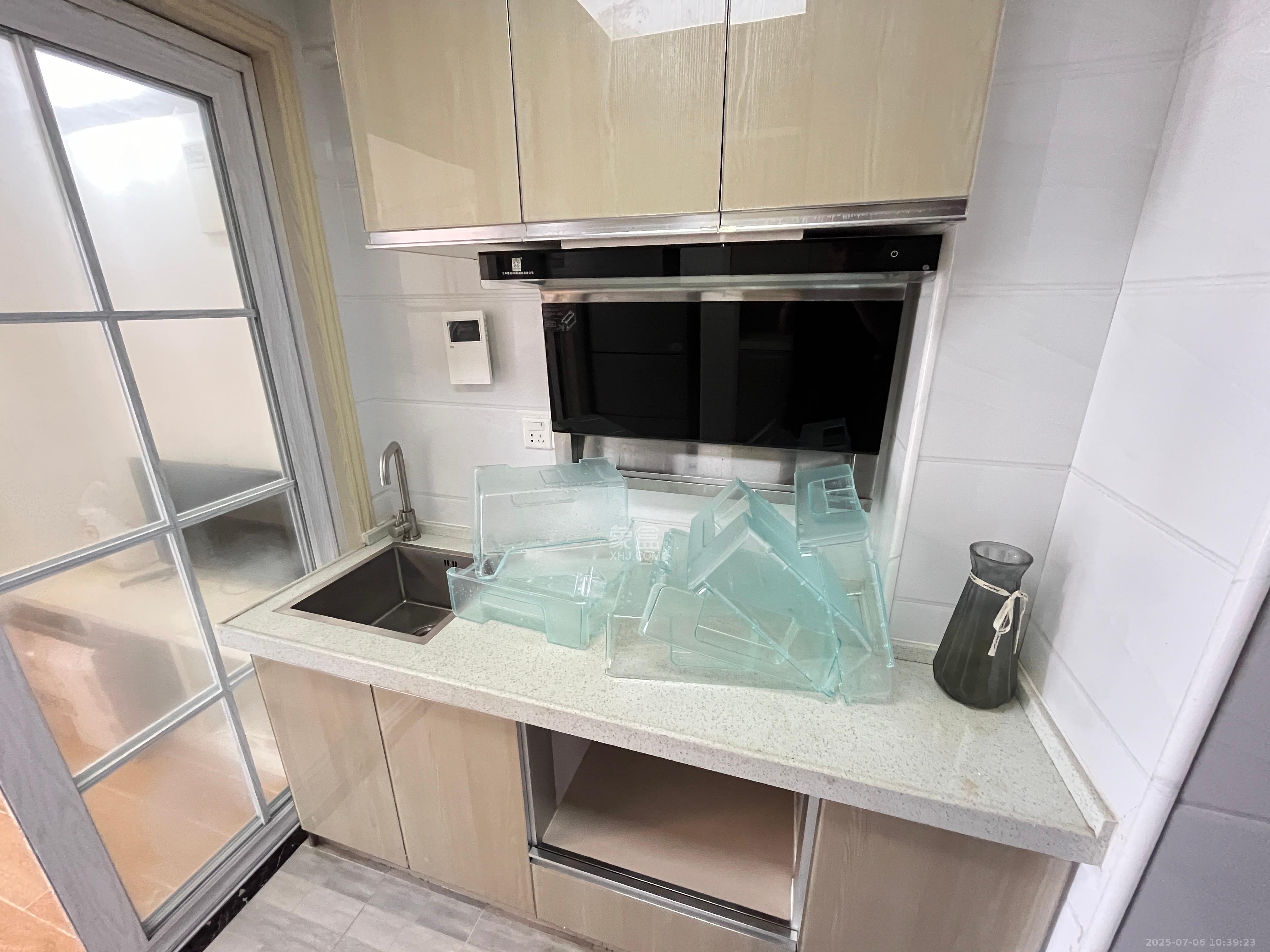 中交里城 1室1厅1卫 1800.0元/月 中交里城 1室1厅1卫 1800.0元/月室内图