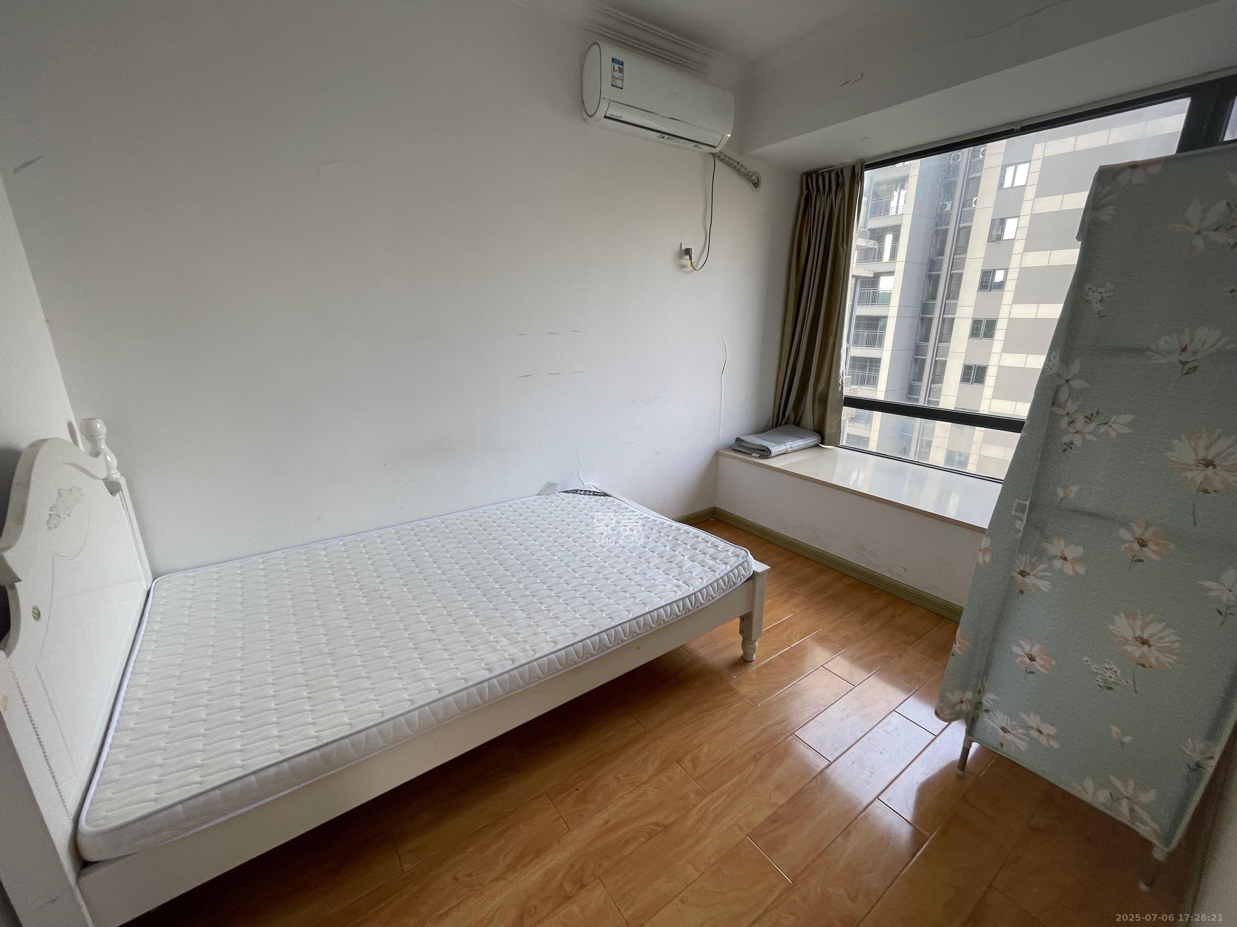 极目楚天  3室2厅2卫    2800.0元/月室内图