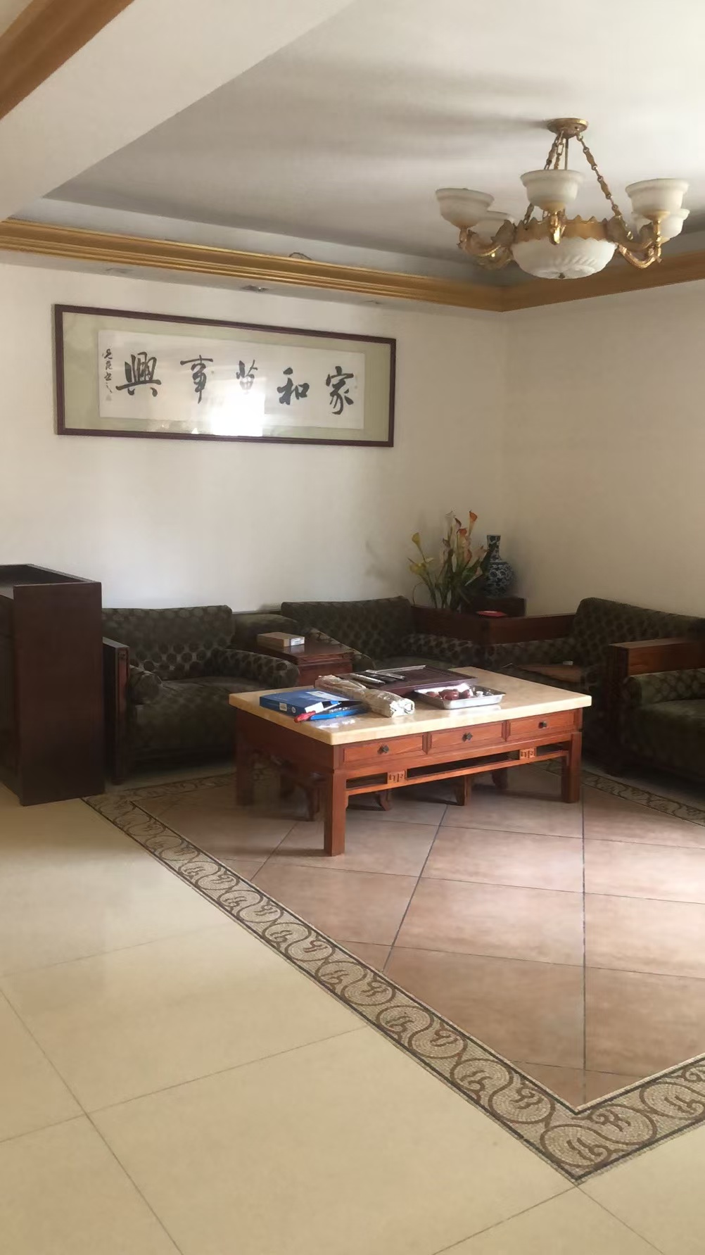 景瑞花园 3室2厅1卫 3200.0元/月 景瑞花园 3室2厅1卫 3200.0元/月室内图