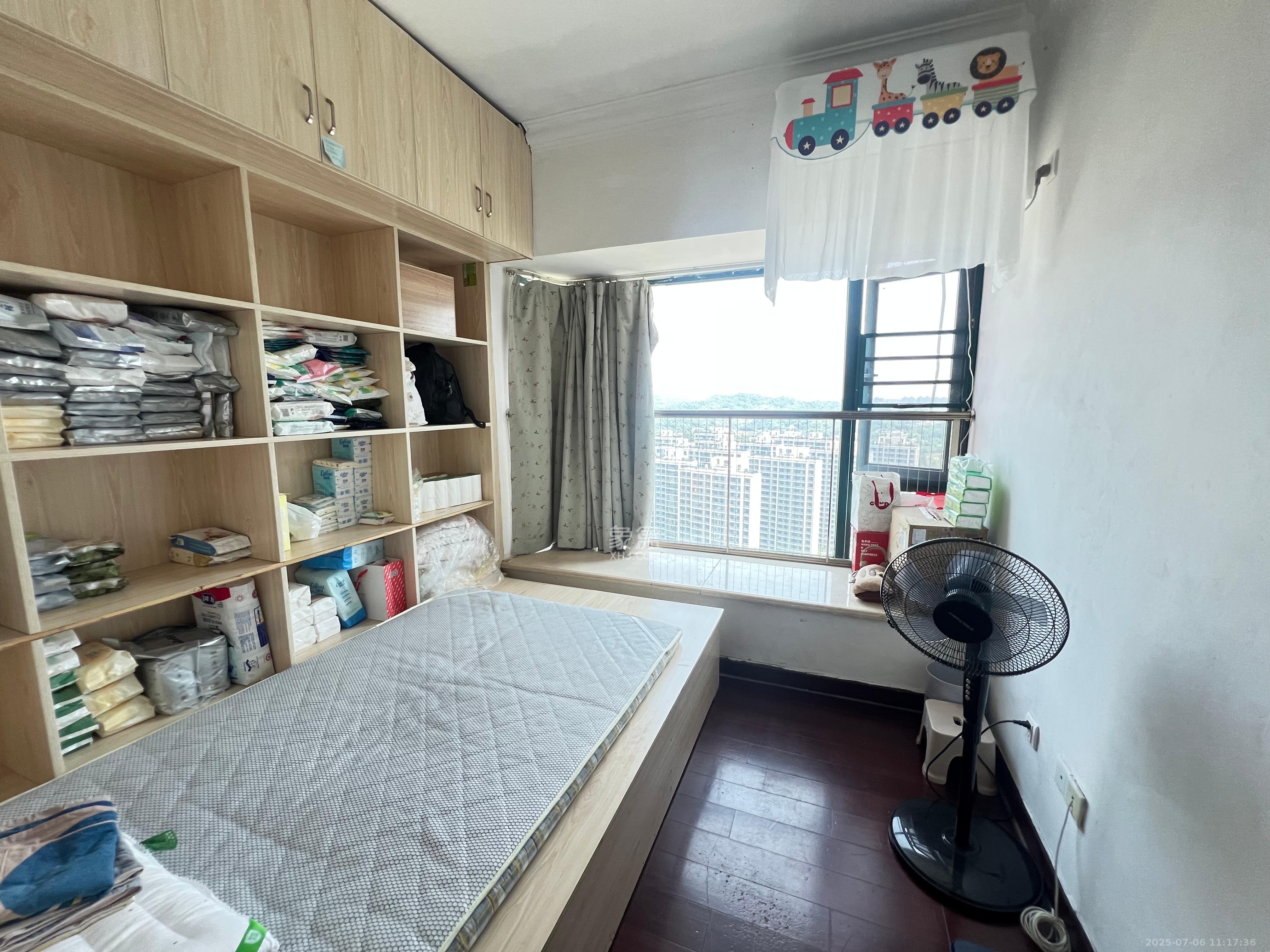恒大华府  3室2厅1卫   2200.00元/月室内图