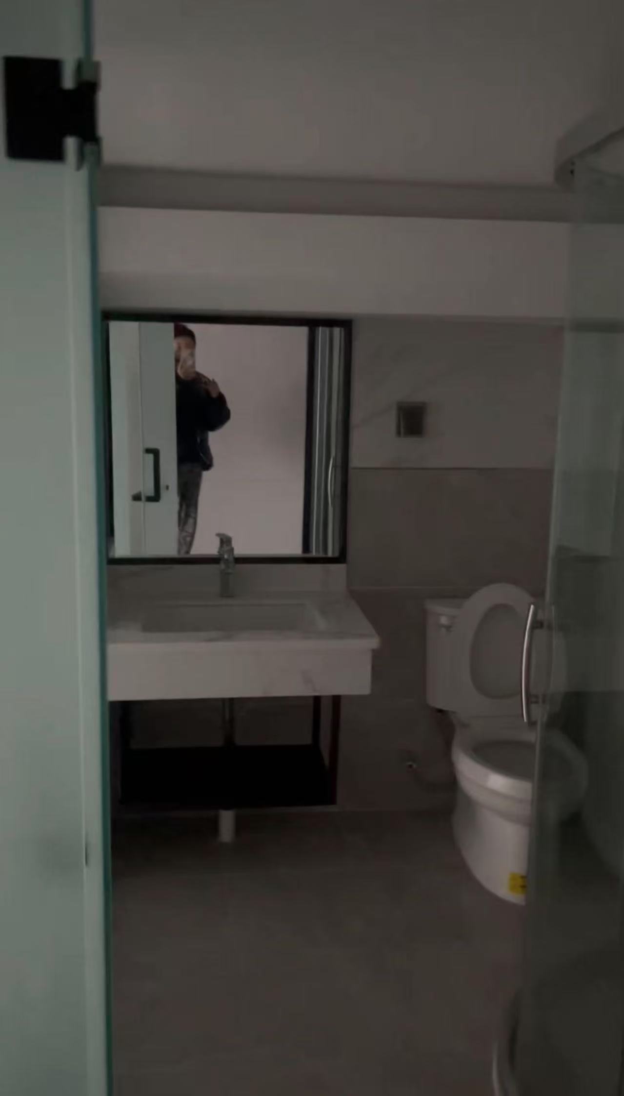 海南国际创意港 2室1厅1卫 5200.0元/月 海南国际创意港 2室1厅1卫 5200.0元/月室内图