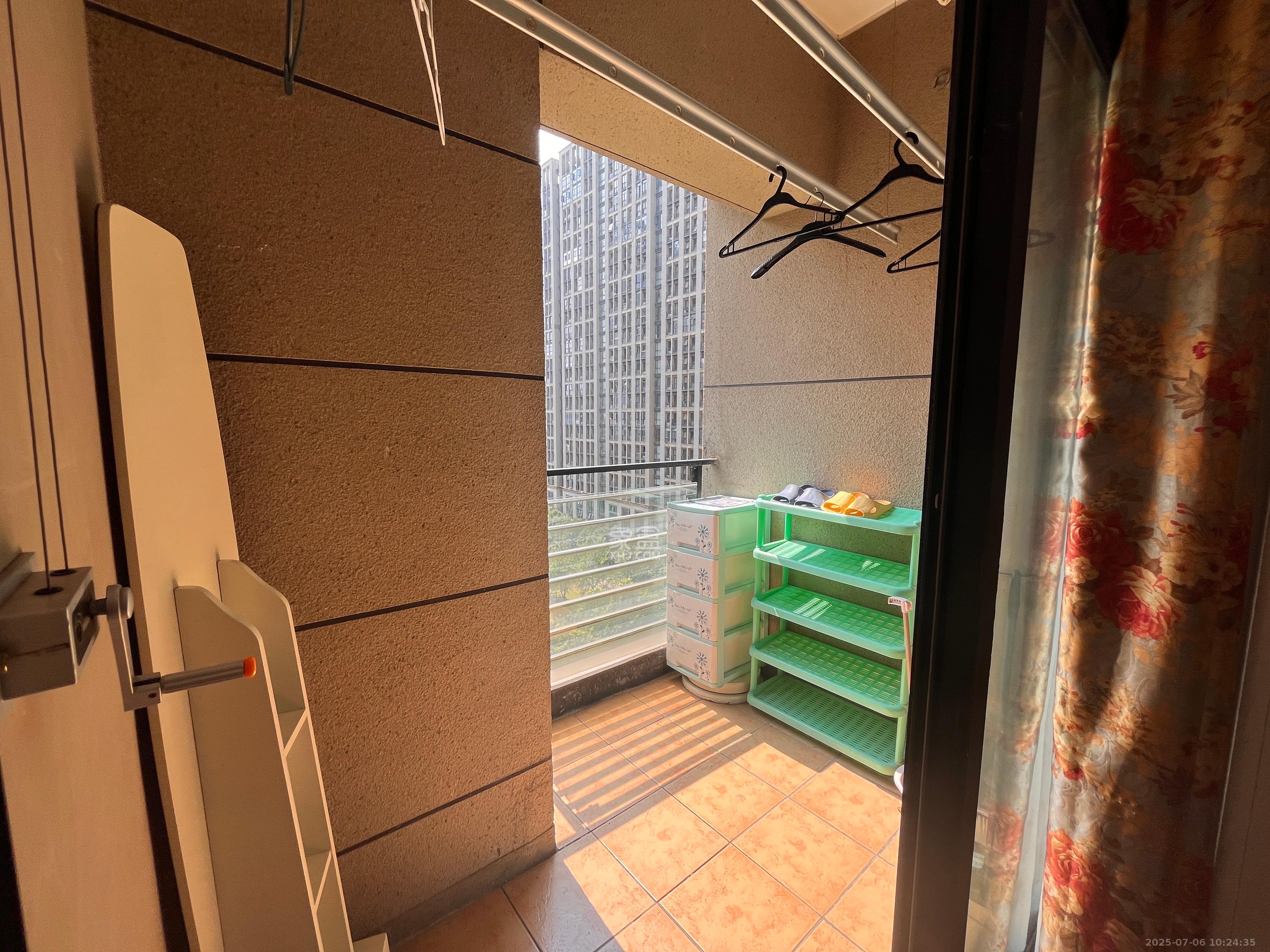 郡原广场 1室1厅1卫 1800.0元/月 郡原广场 1室1厅1卫 1800.0元/月室内图