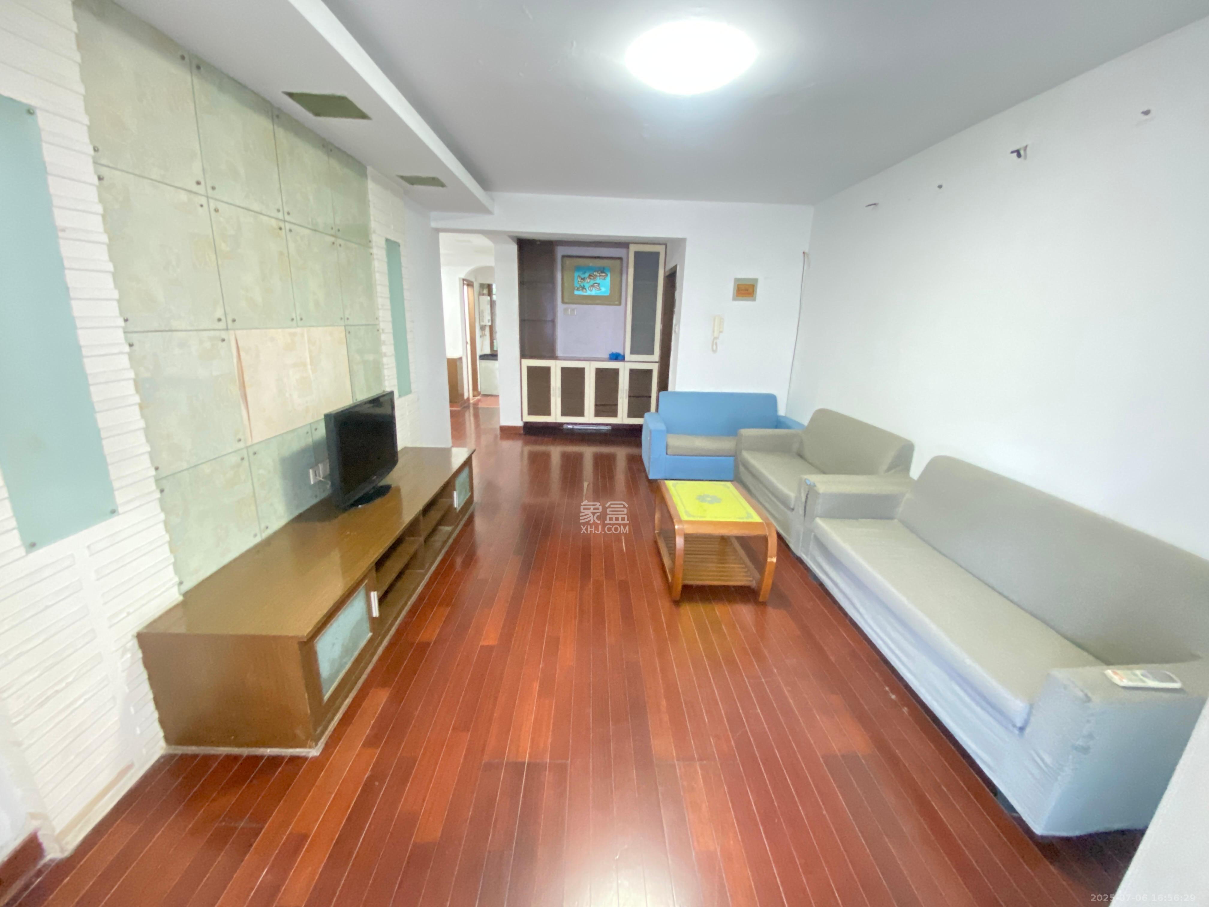 水泵厂宿舍 3室2厅2卫 2000.0元/月 水泵厂宿舍 3室2厅2卫 2000.0元/月室内图