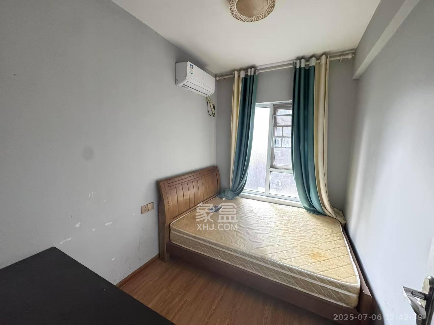 荣盛花语城  3室2厅1卫    1800.0元/月室内图