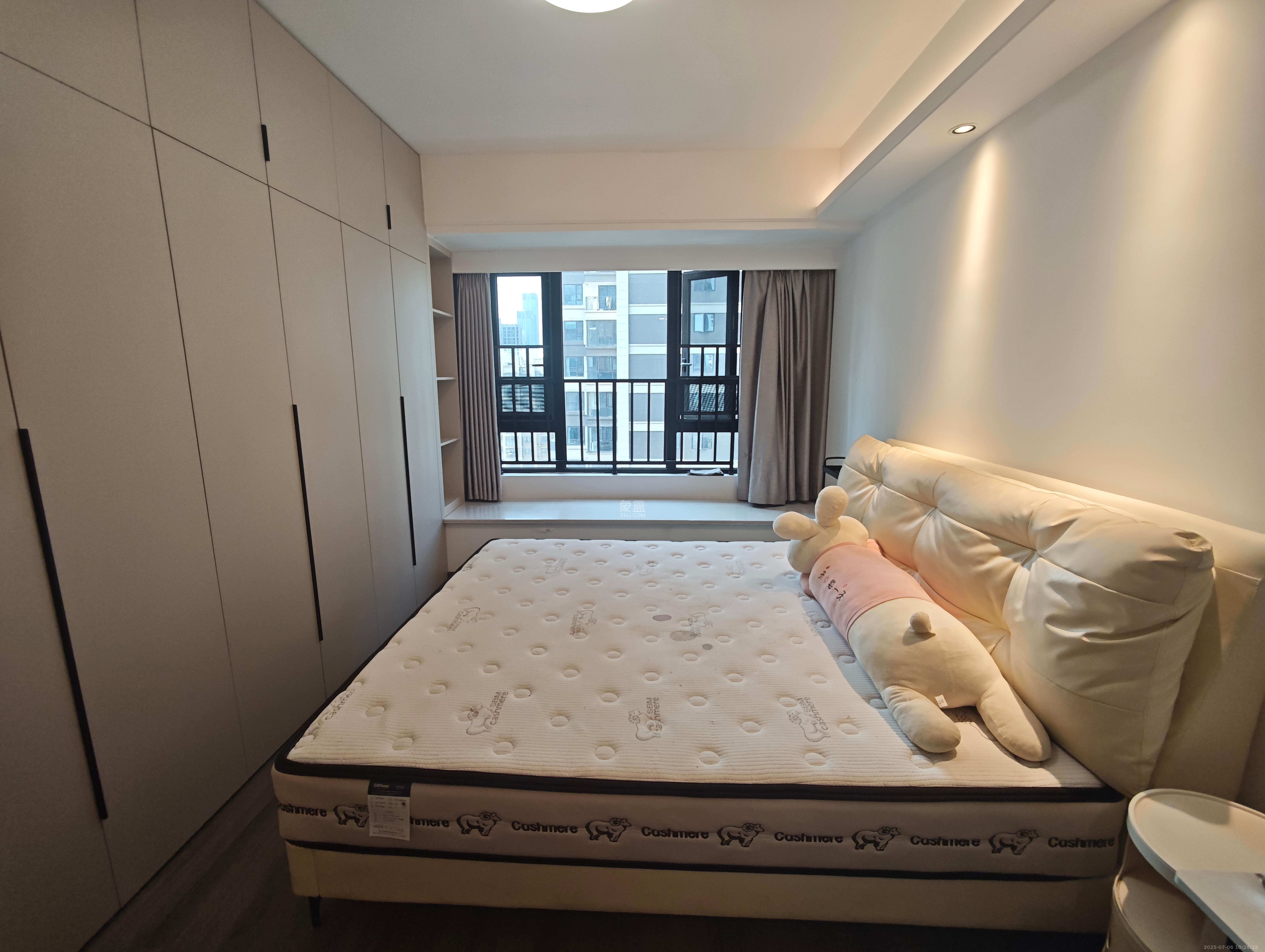 金茂建发泊悦  3室2厅2卫    3500.0元/月室内图