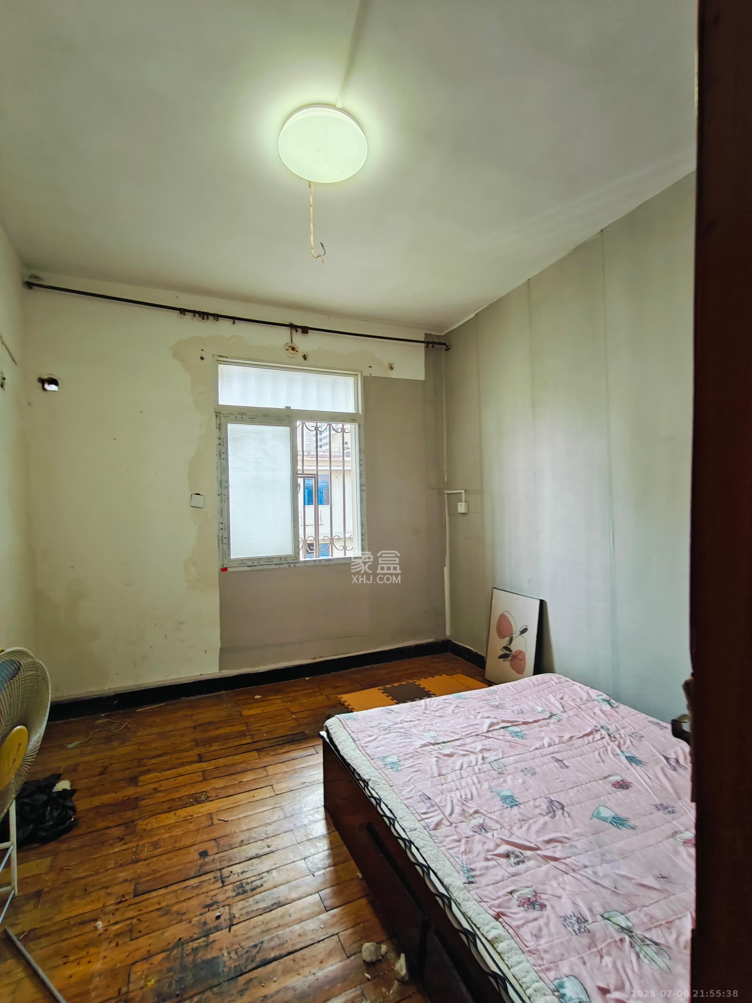 人民新村  2室1厅1卫    1200.0元/月室内图