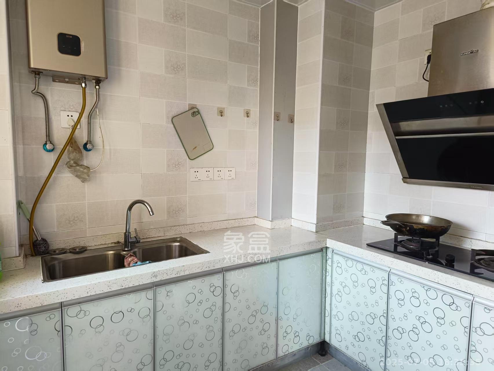 惠天然梅岭国际  3室2厅2卫    2600.0元/月 惠天然梅岭国际  3室2厅2卫    2600.0元/月室内图