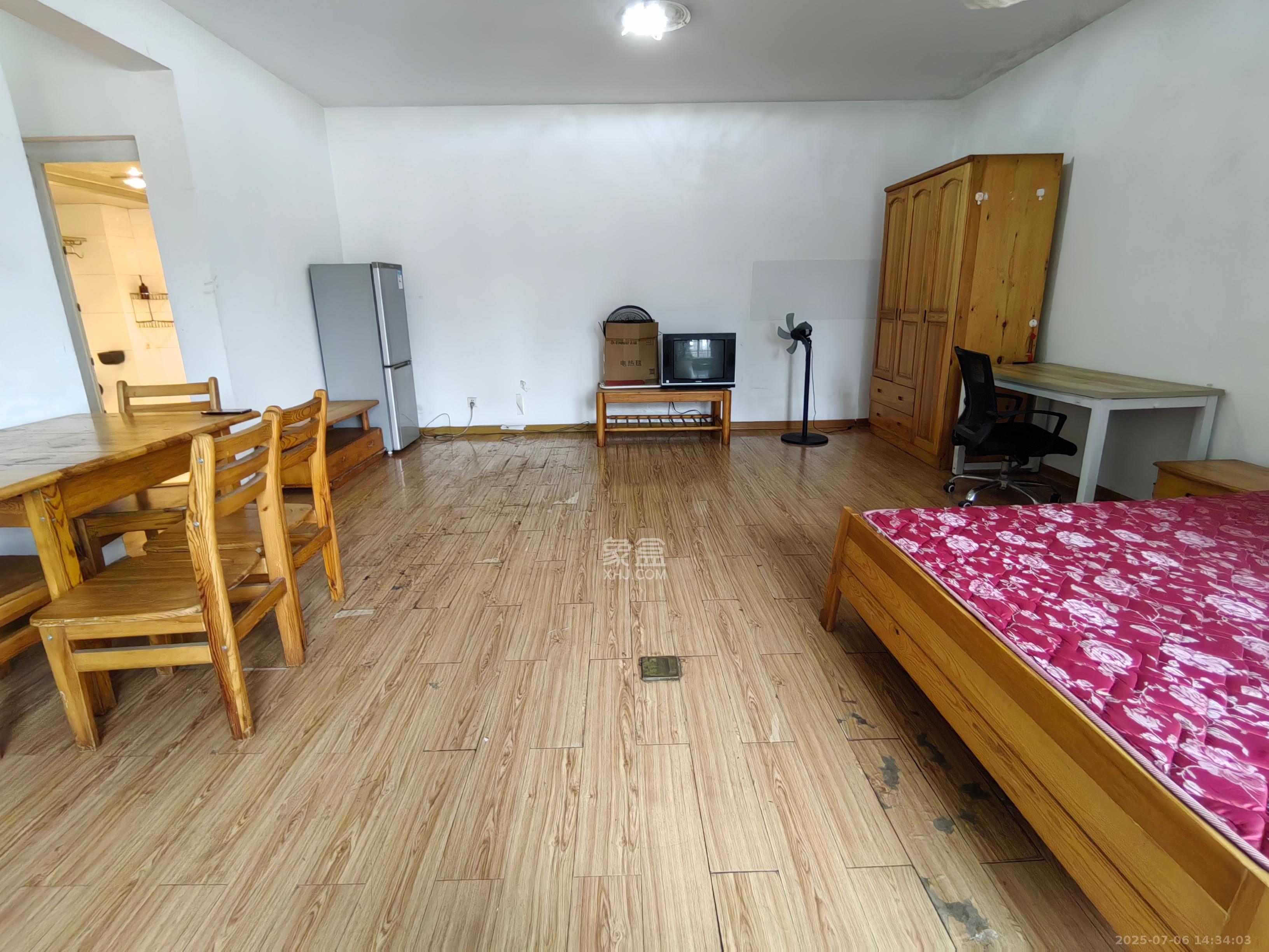 新芙蓉之都 1室1厅1卫 1600.0元/月 新芙蓉之都 1室1厅1卫 1600.0元/月室内图