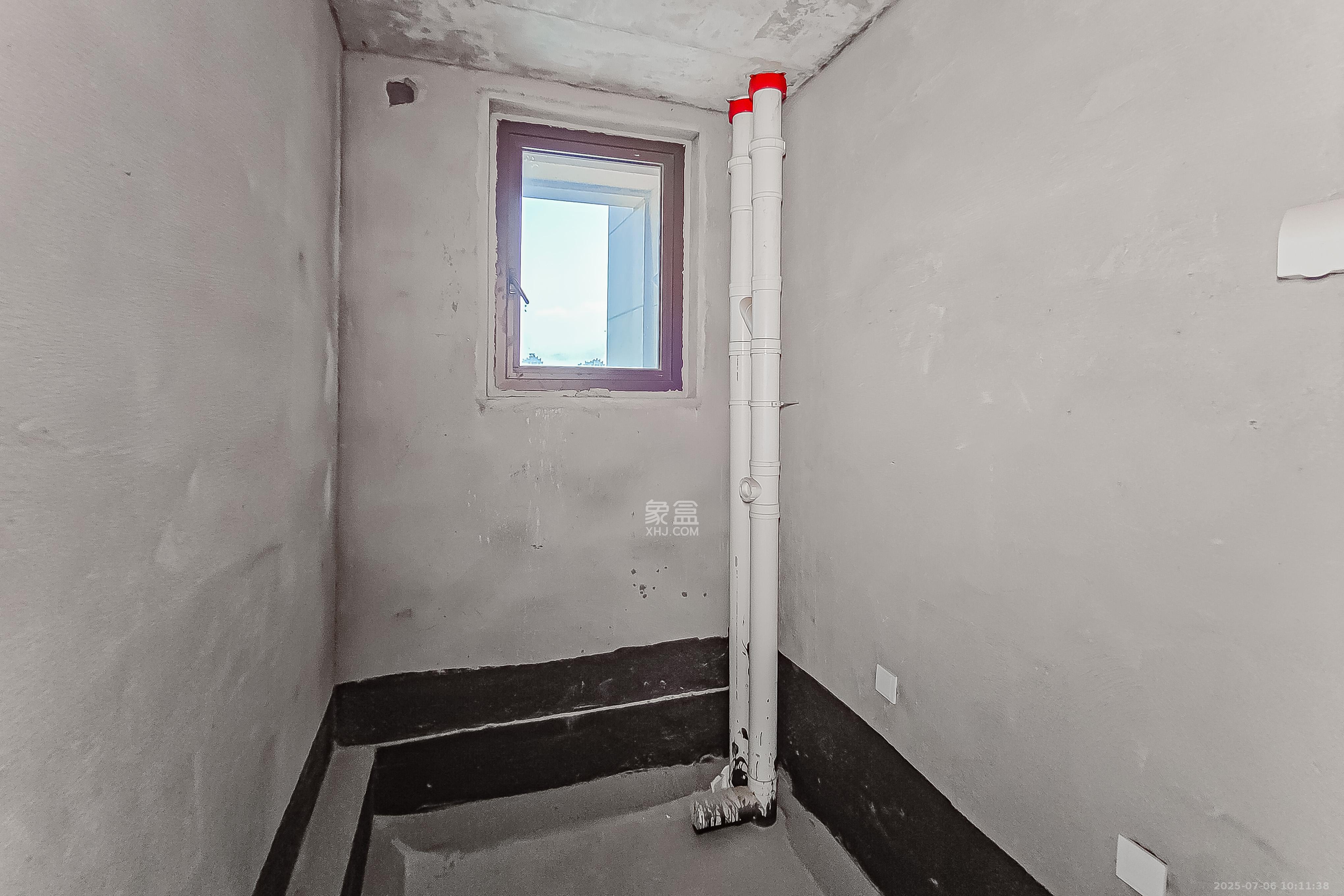 明昇壹城(明昇时代广场)二期 4室2厅2卫 209.8万 明昇壹城(明昇时代广场)二期 4室2厅2卫 209.8万卫生间