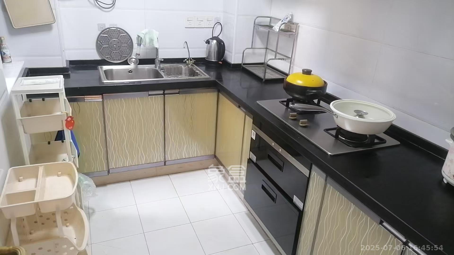 卢浮原著 3室1厅1卫 1800.0元/月 卢浮原著 3室1厅1卫 1800.0元/月室内图