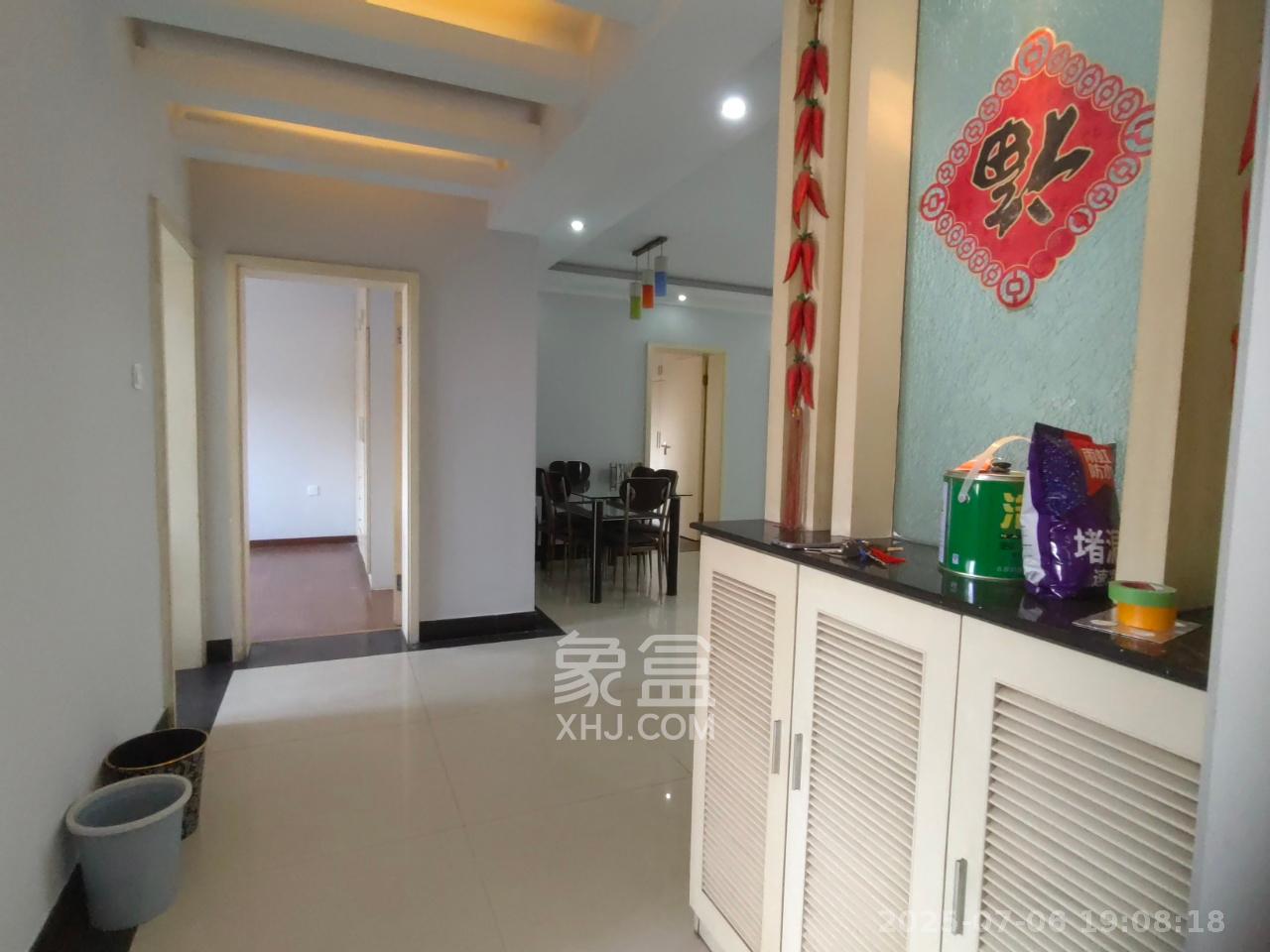 泰禹公馆 3室2厅1卫 2100.0元/月 泰禹公馆 3室2厅1卫 2100.0元/月室内图