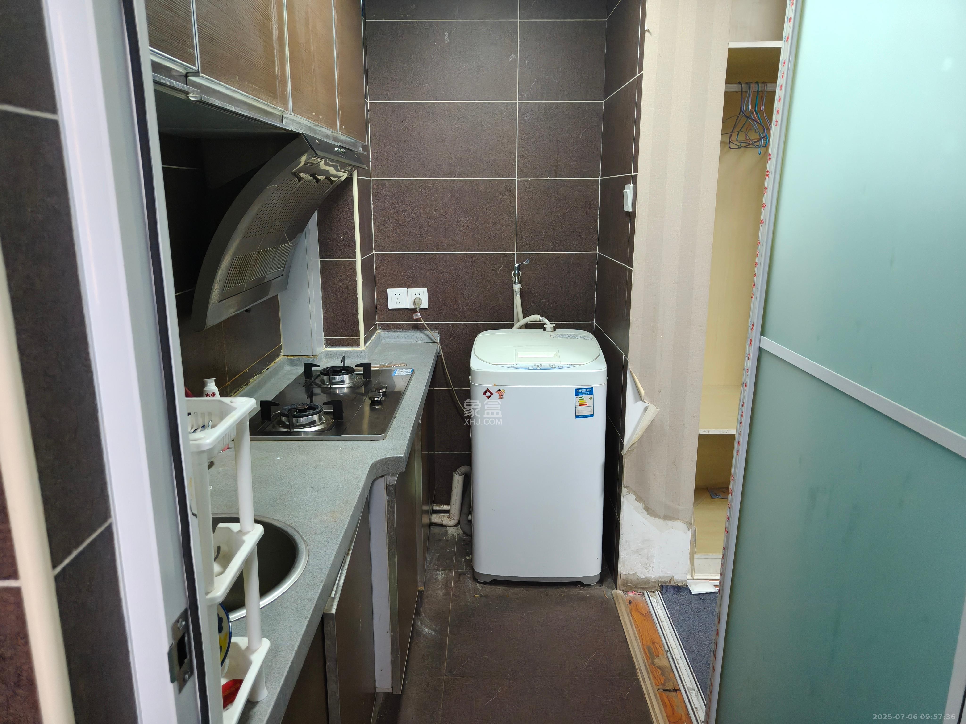 益佳苑  1室1厅1卫    1200.0元/月室内图