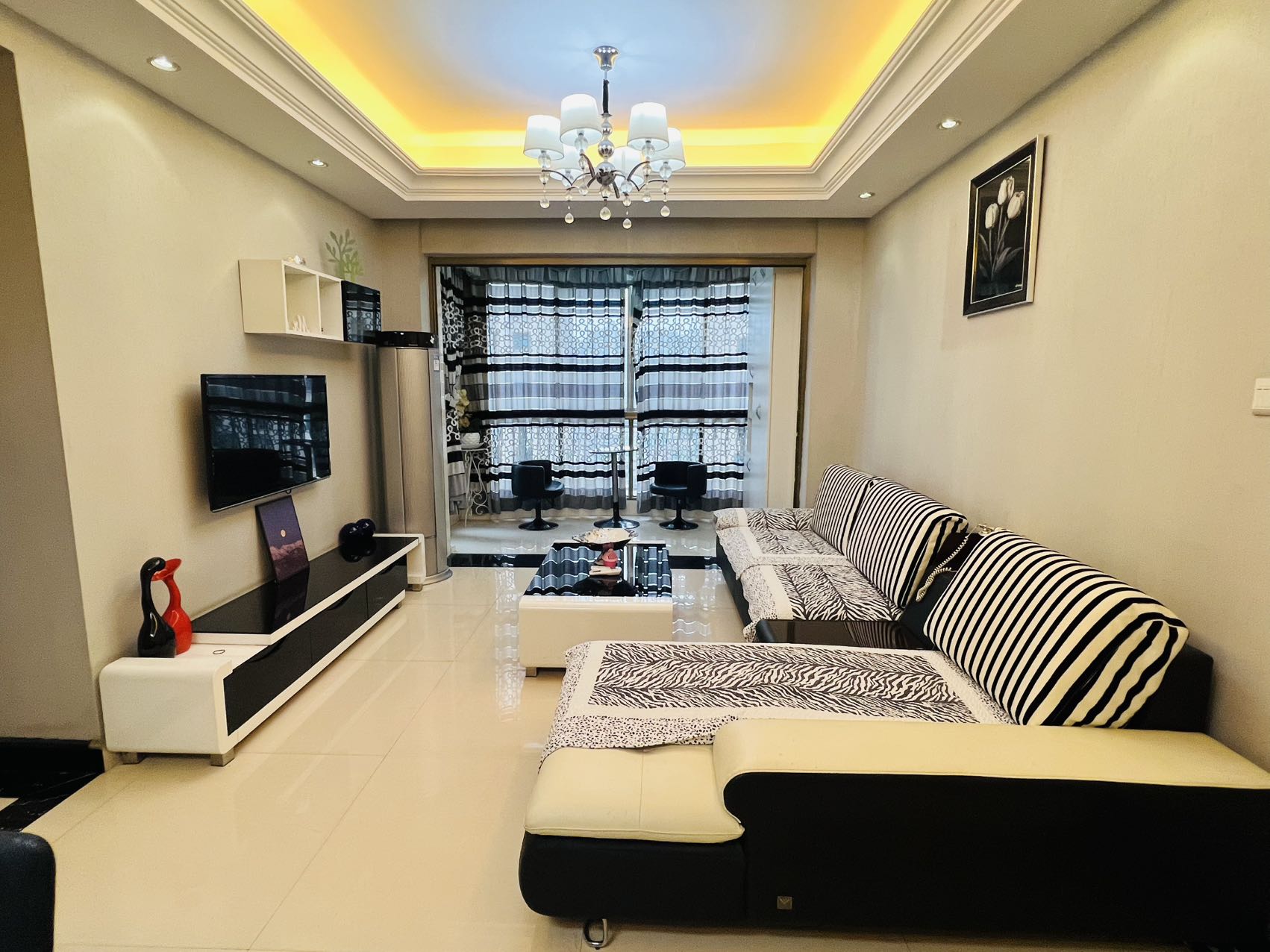 碧桂园 3室2厅1卫 1600.0元/月 碧桂园 3室2厅1卫 1600.0元/月室内图