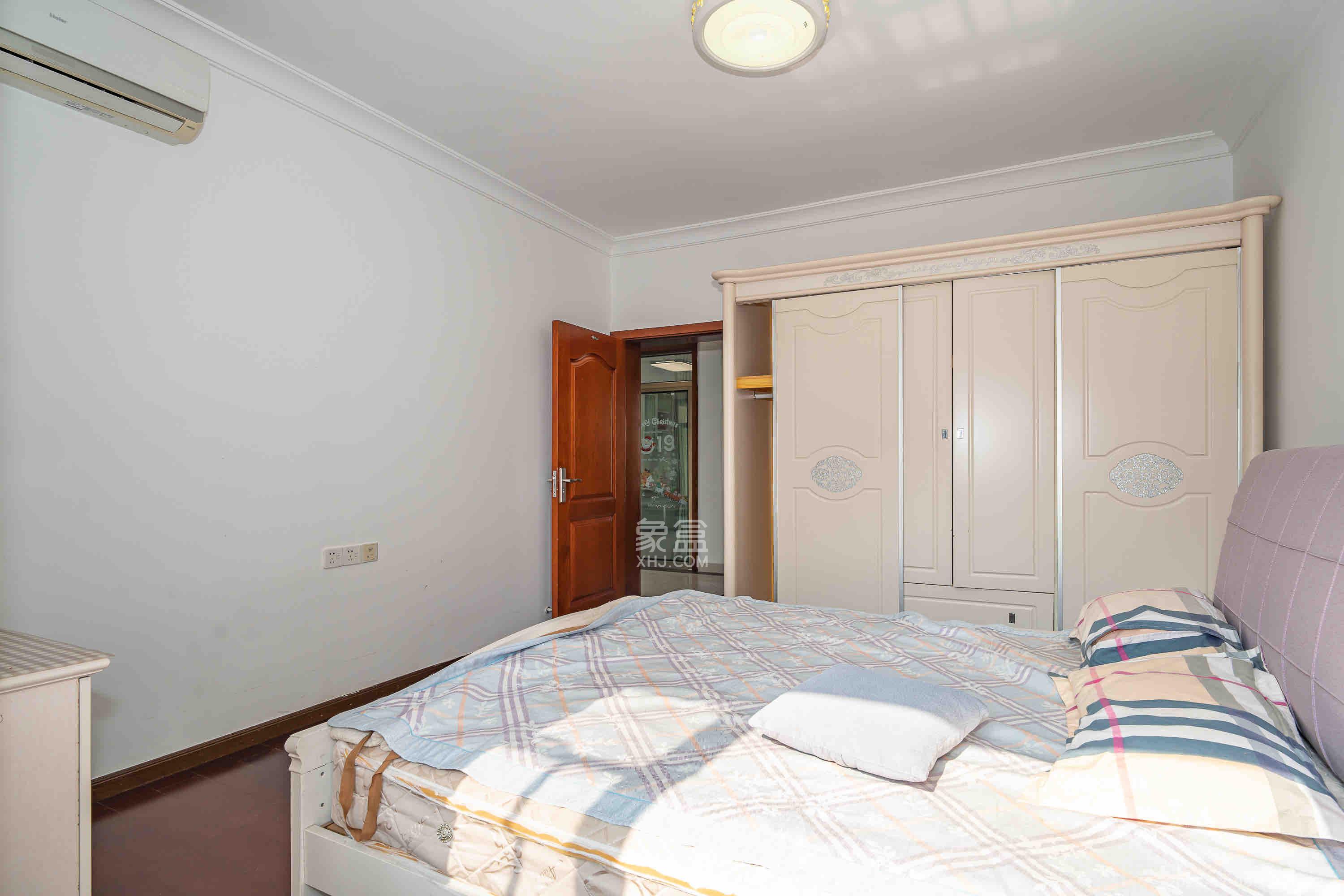 江山帝景雅典 3室2厅1卫 2100.0元/月 江山帝景雅典 3室2厅1卫 2100.0元/月室内图