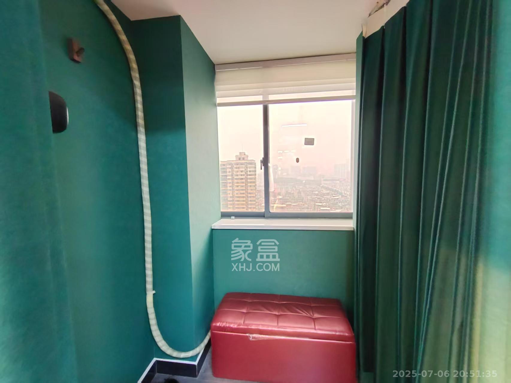 东方芙蓉 2室1厅1卫 2000.0元/月 东方芙蓉 2室1厅1卫 2000.0元/月室内图